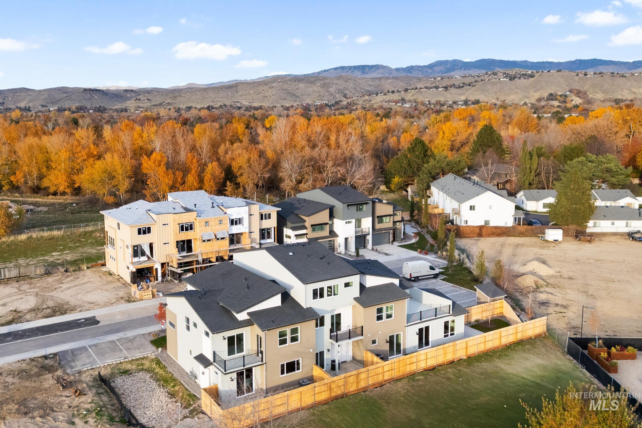 5287 N River Water Lane, Garden City, Idaho 83714, 3 Bedrooms, 2.5 Bathrooms, Residential For Sale, Price $769,900,MLS 98967976