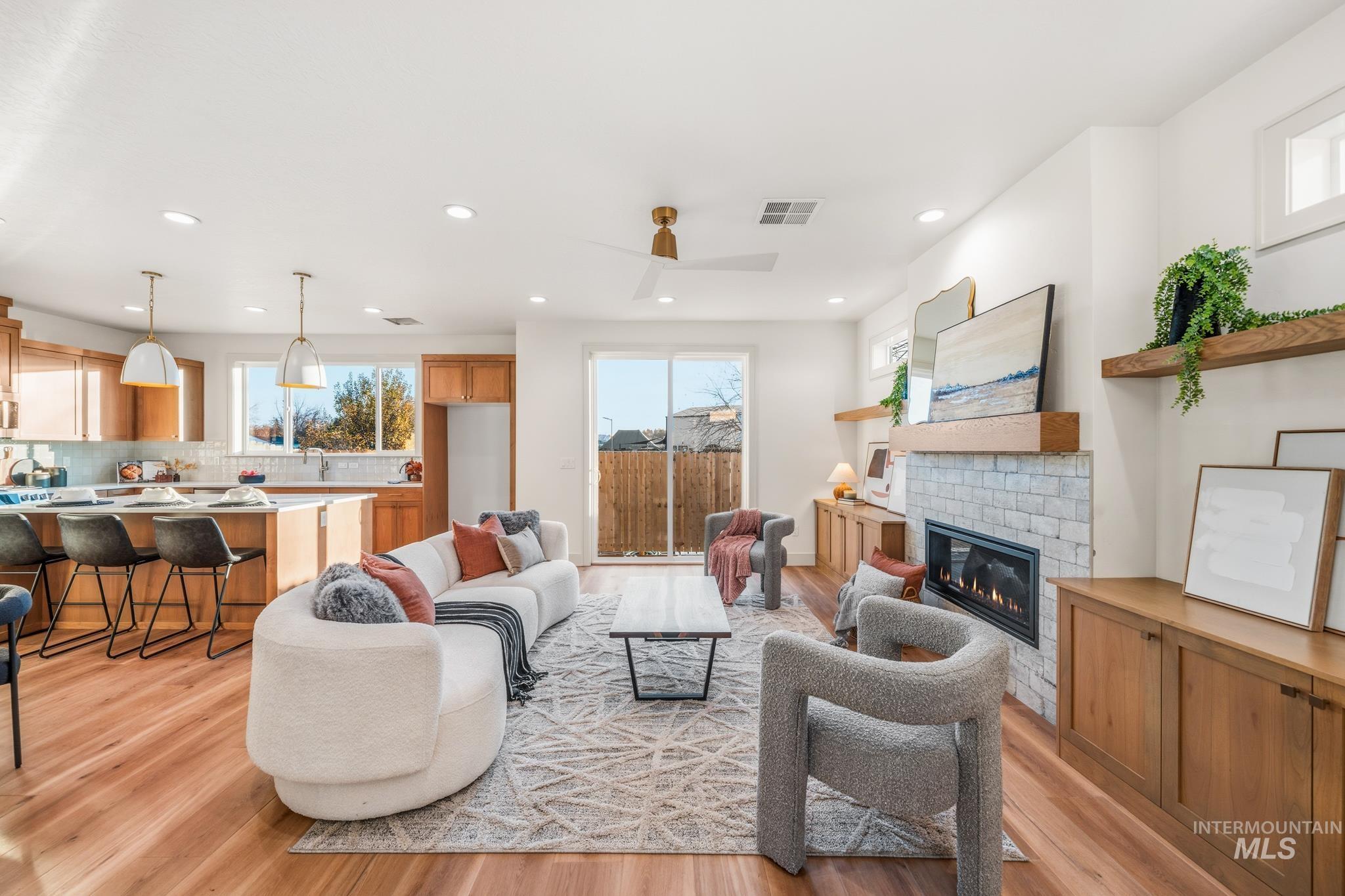 5287 N River Water Lane, Garden City, Idaho 83714, 3 Bedrooms, 2.5 Bathrooms, Residential For Sale, Price $769,900,MLS 98967976