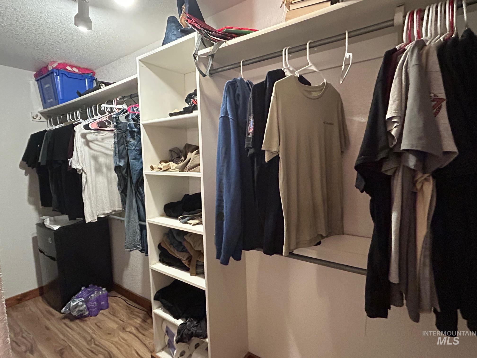 3590 Country Club Drive, Lewiston, Idaho 83501, 4 Bedrooms, 3 Bathrooms, Residential For Sale, Price $479,900,MLS 98967983