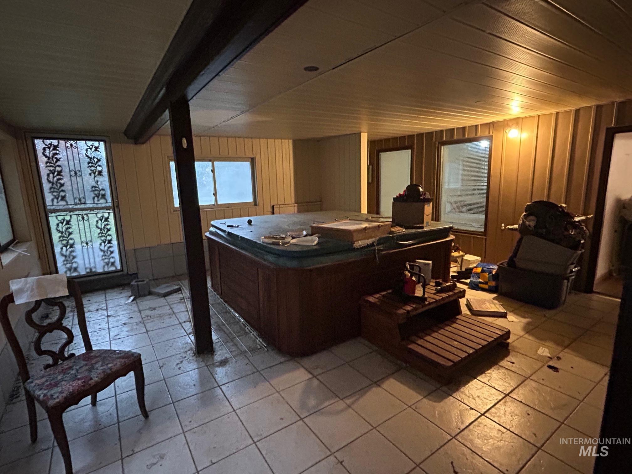 3590 Country Club Drive, Lewiston, Idaho 83501, 4 Bedrooms, 3 Bathrooms, Residential For Sale, Price $479,900,MLS 98967983