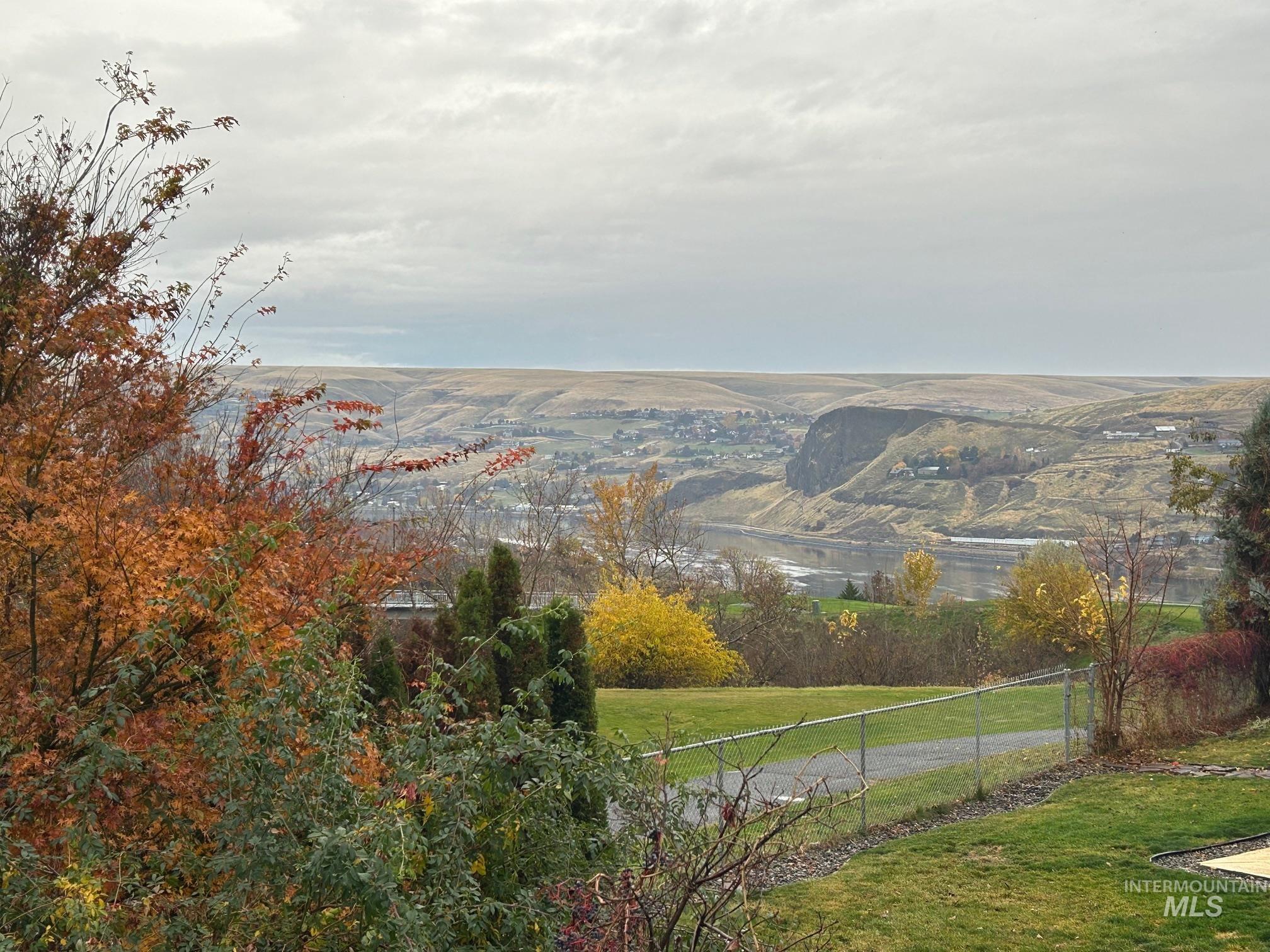 3590 Country Club Drive, Lewiston, Idaho 83501, 4 Bedrooms, 3 Bathrooms, Residential For Sale, Price $479,900,MLS 98967983