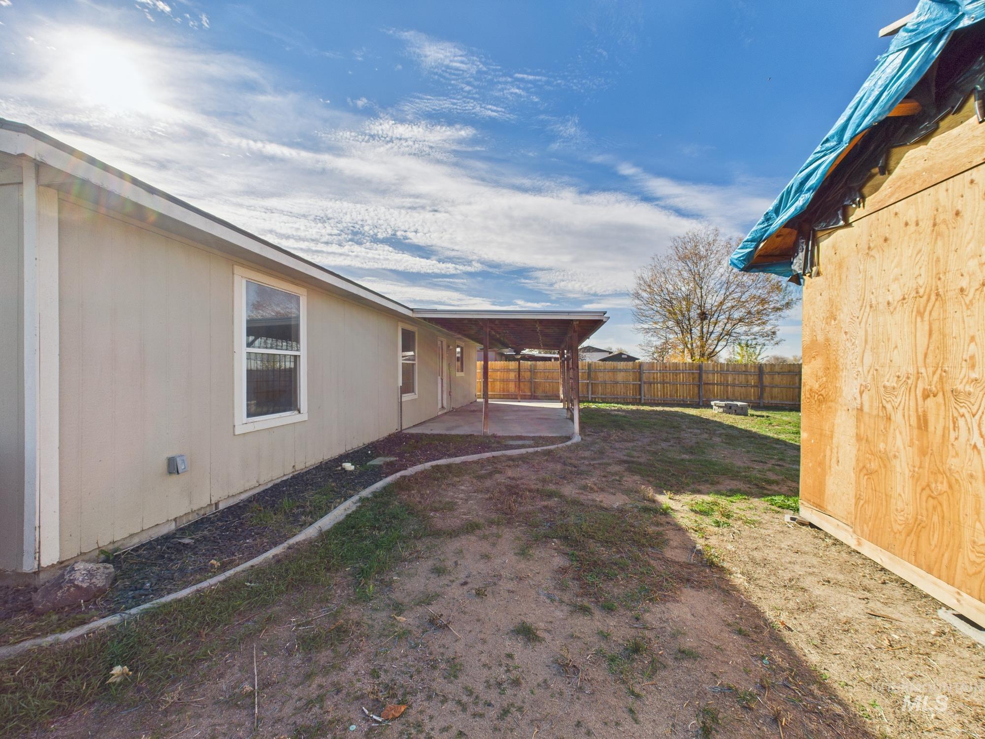 1427 Missoula Way, Caldwell, Idaho 83605, 3 Bedrooms, 1 Bathroom, Residential For Sale, Price $285,000,MLS 98967987