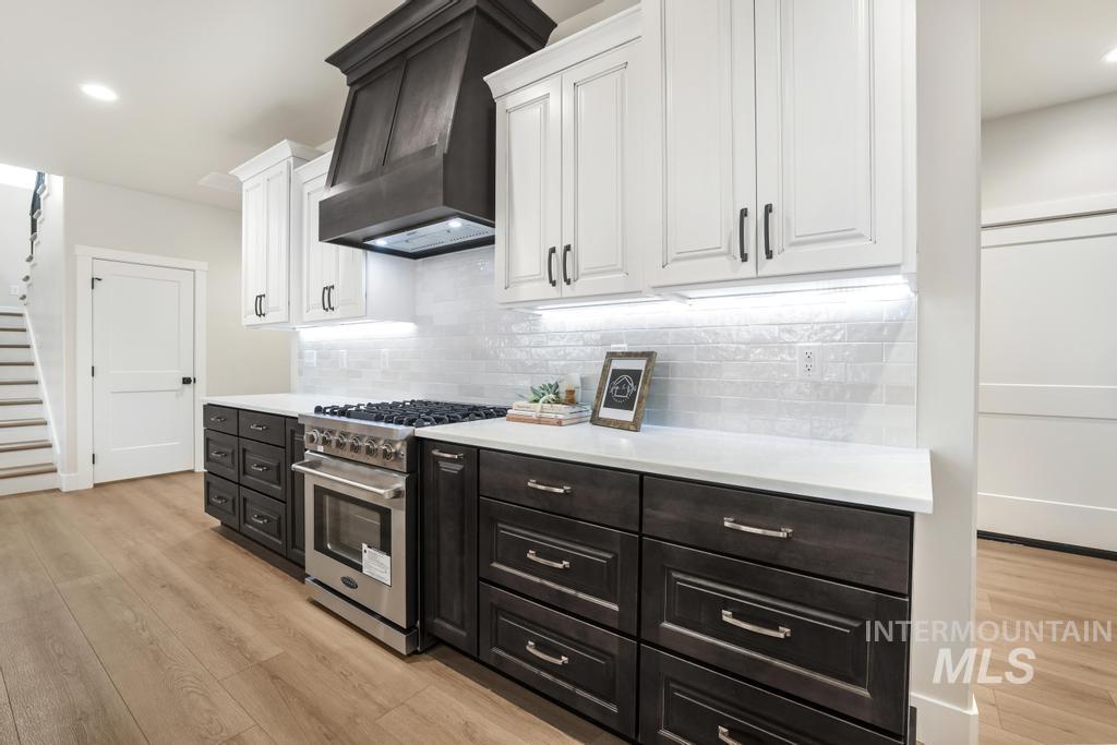 547 Canyon Falls Drive, Twin Falls, Idaho 83301, 4 Bedrooms, 3 Bathrooms, Residential For Sale, Price $595,000,MLS 98967993