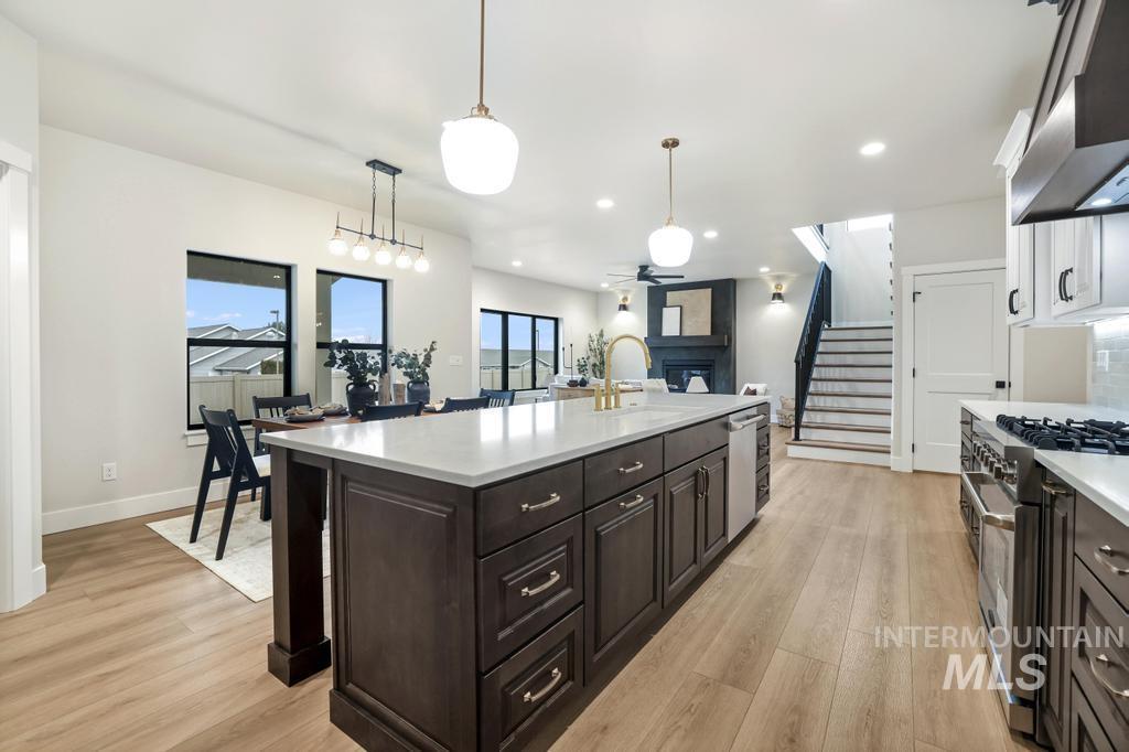 547 Canyon Falls Drive, Twin Falls, Idaho 83301, 4 Bedrooms, 3 Bathrooms, Residential For Sale, Price $579,999,MLS 98967993