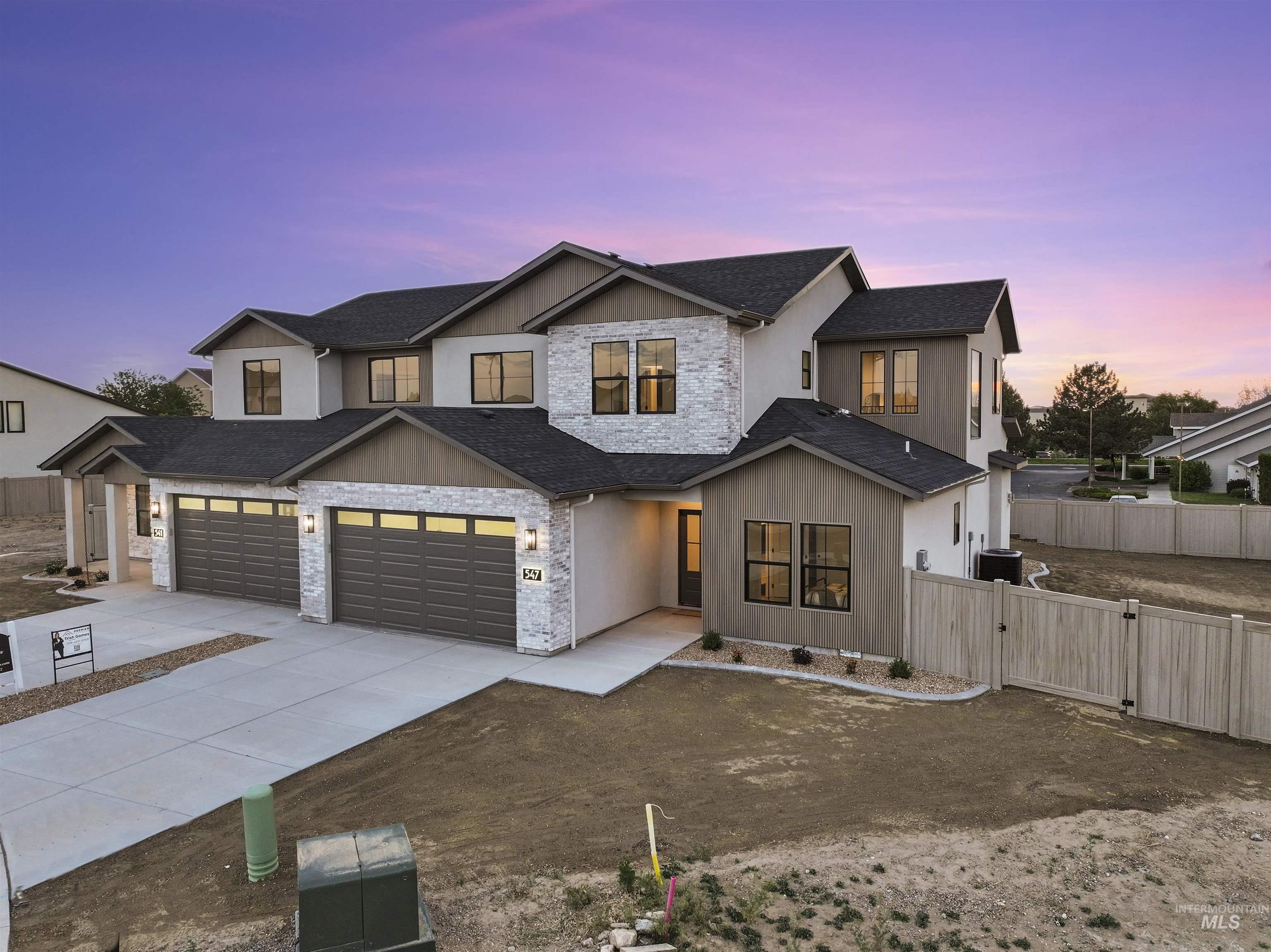 547 Canyon Falls Drive, Twin Falls, Idaho 83301, 4 Bedrooms, 3 Bathrooms, Residential For Sale, Price $579,999,MLS 98967993