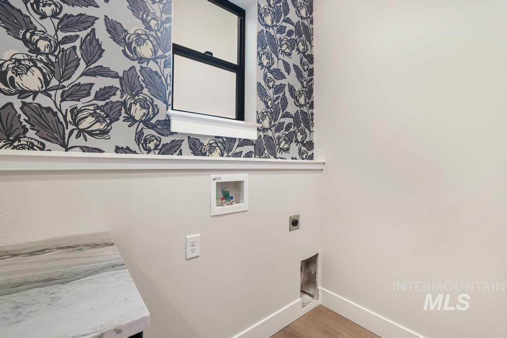 547 Canyon Falls Drive, Twin Falls, Idaho 83301, 4 Bedrooms, 3 Bathrooms, Residential For Sale, Price $595,000,MLS 98967993