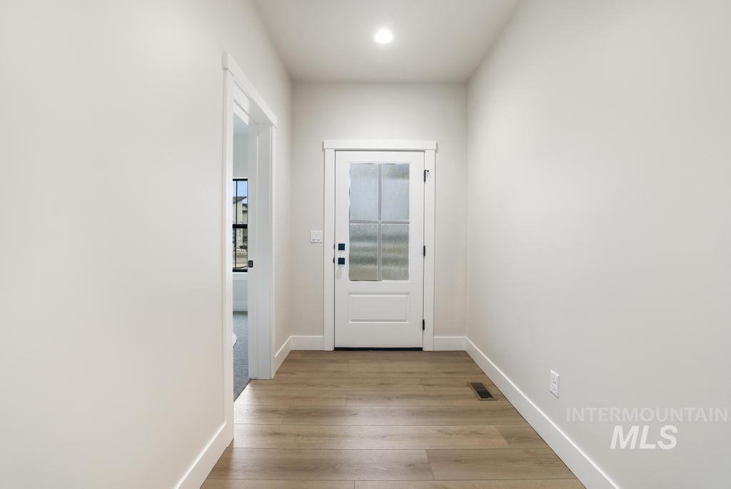 547 Canyon Falls Drive, Twin Falls, Idaho 83301, 4 Bedrooms, 3 Bathrooms, Residential For Sale, Price $595,000,MLS 98967993