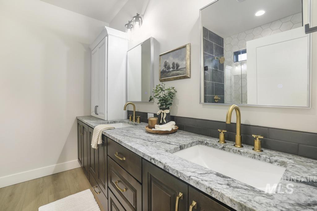 547 Canyon Falls Drive, Twin Falls, Idaho 83301, 4 Bedrooms, 3 Bathrooms, Residential For Sale, Price $595,000,MLS 98967993