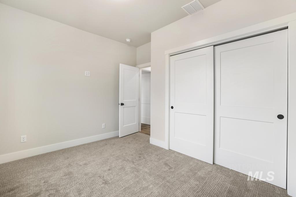 547 Canyon Falls Drive, Twin Falls, Idaho 83301, 4 Bedrooms, 3 Bathrooms, Residential For Sale, Price $595,000,MLS 98967993