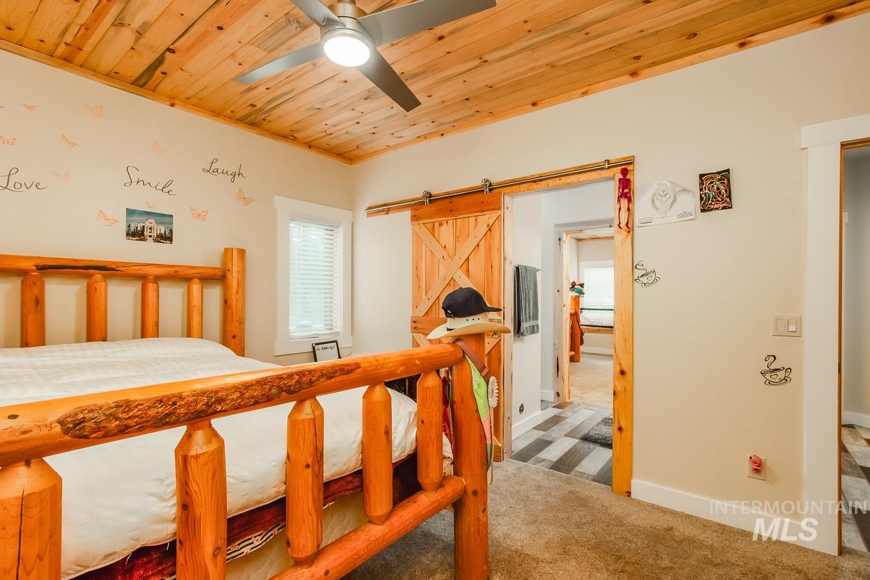 467 Gold Fork Rd, Donnelly, Idaho 83615, 5 Bedrooms, 4 Bathrooms, Residential For Sale, Price $2,390,000, 98967997