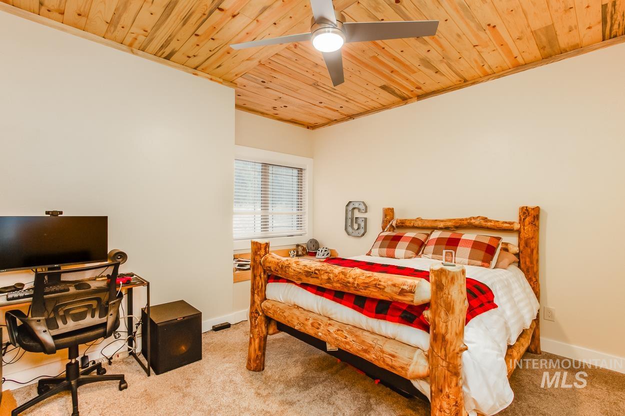 467 Gold Fork Rd, Donnelly, Idaho 83615, 5 Bedrooms, 4 Bathrooms, Residential For Sale, Price $2,390,000, 98967997