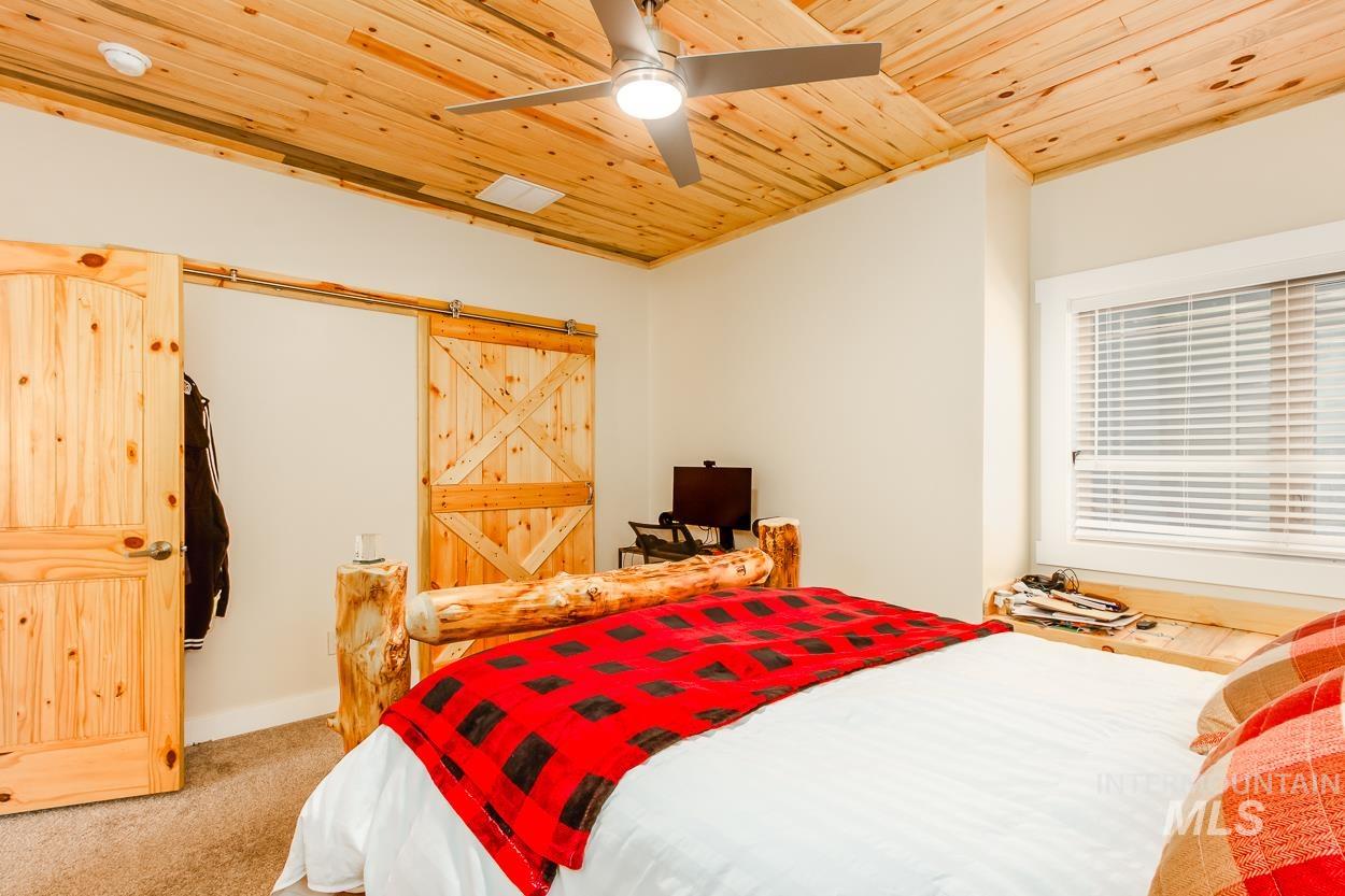 467 Gold Fork Rd, Donnelly, Idaho 83615, 5 Bedrooms, 4 Bathrooms, Residential For Sale, Price $2,390,000, 98967997