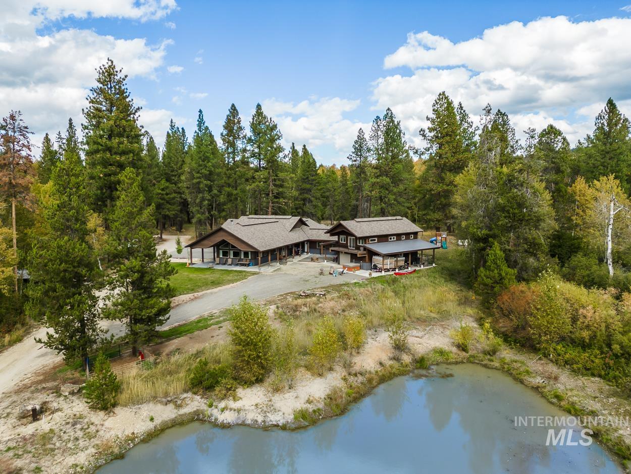 467 Gold Fork Rd, Donnelly, Idaho 83615, 5 Bedrooms, 4 Bathrooms, Residential For Sale, Price $2,390,000, 98967997