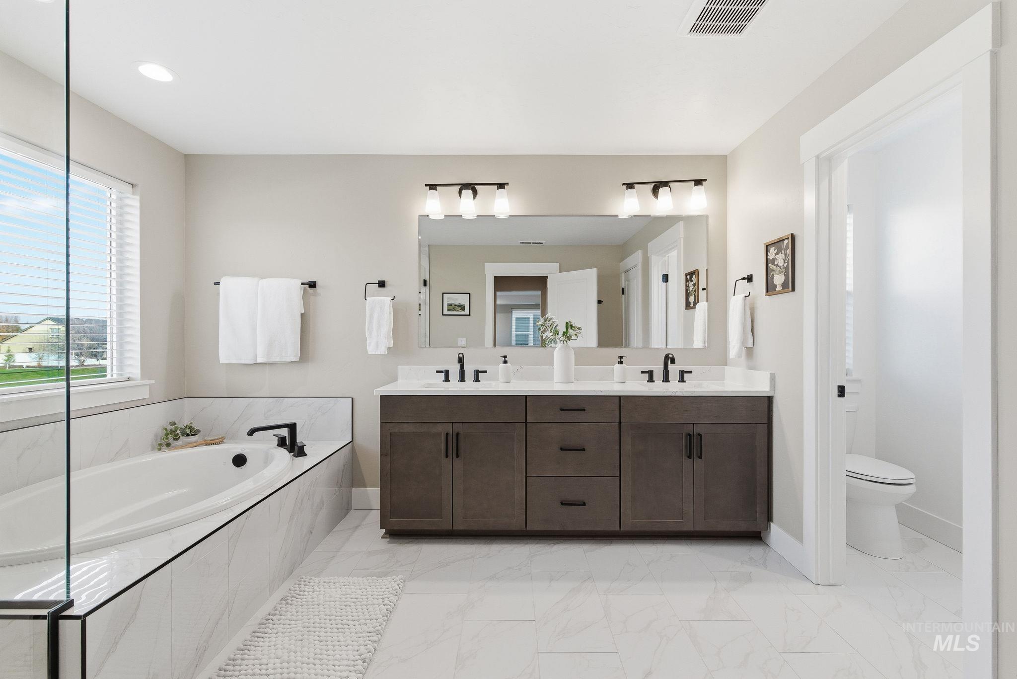 664 E Lockhart St, Meridian, Idaho 83646, 4 Bedrooms, 2.5 Bathrooms, Residential For Sale, Price $684,990,MLS 98967998