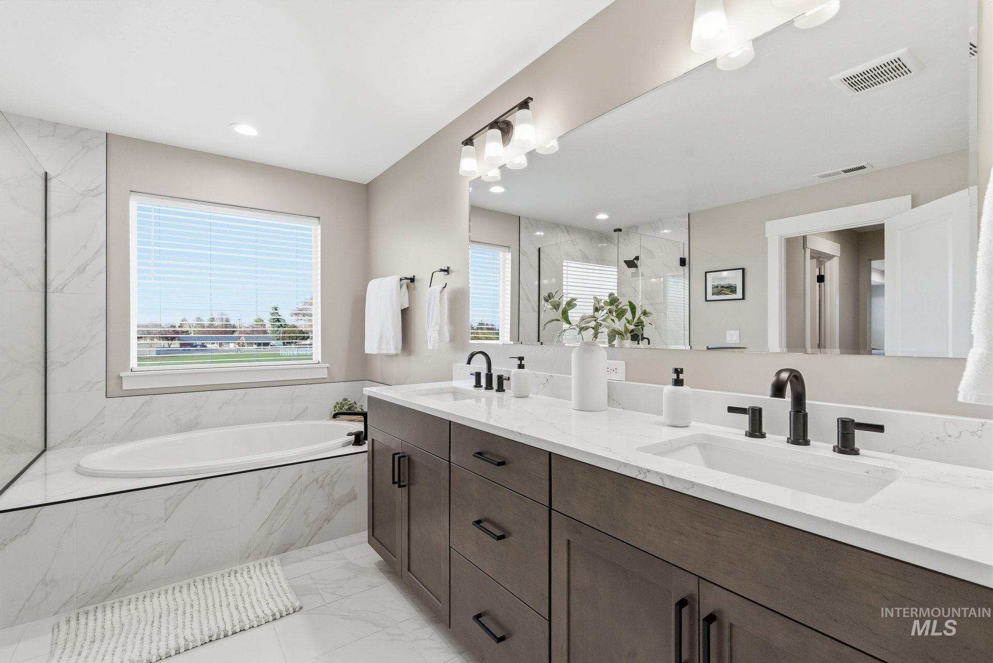 664 E Lockhart St, Meridian, Idaho 83646, 4 Bedrooms, 2.5 Bathrooms, Residential For Sale, Price $684,990,MLS 98967998