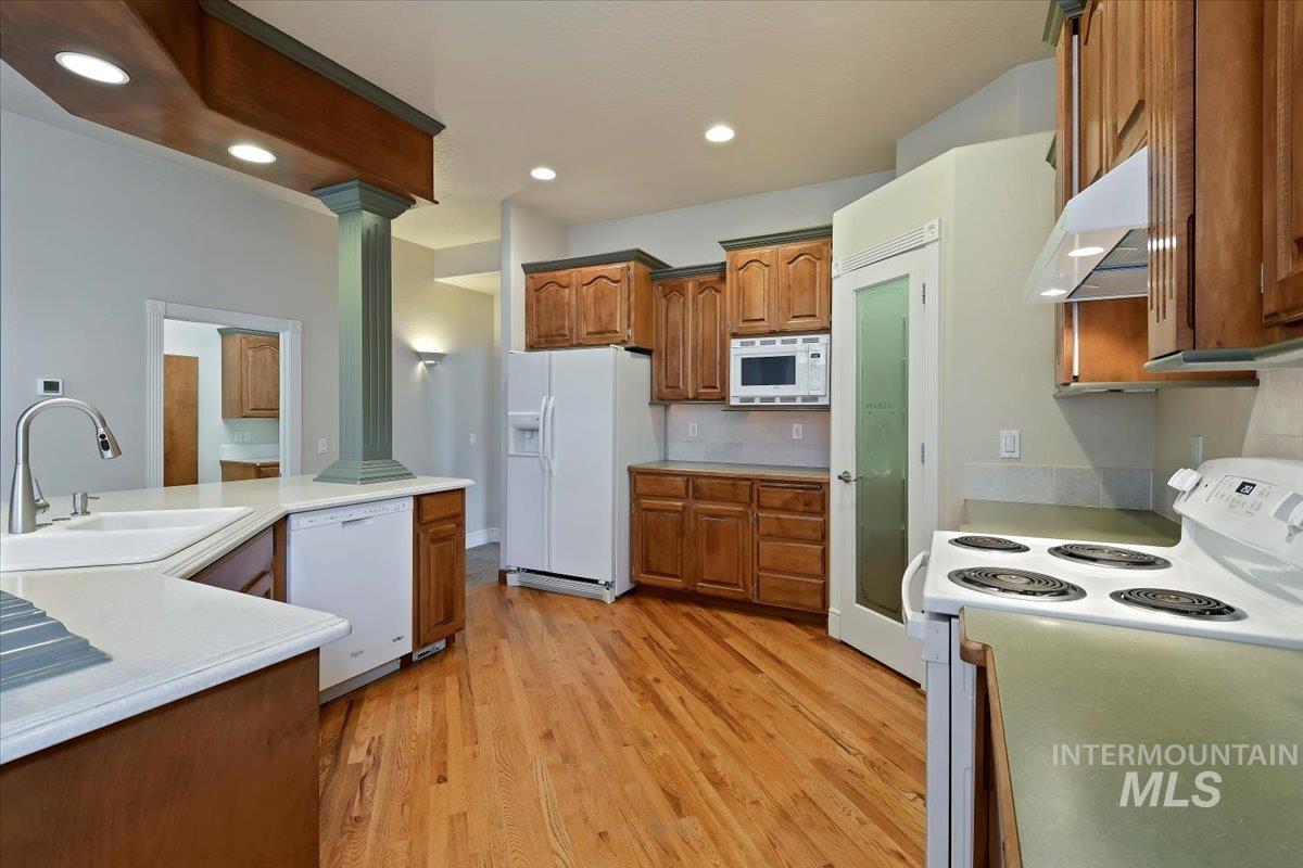 622 Forsythia Ct, Nampa, Idaho 83651, 3 Bedrooms, 2 Bathrooms, Residential For Sale, Price $540,000,MLS 98967999