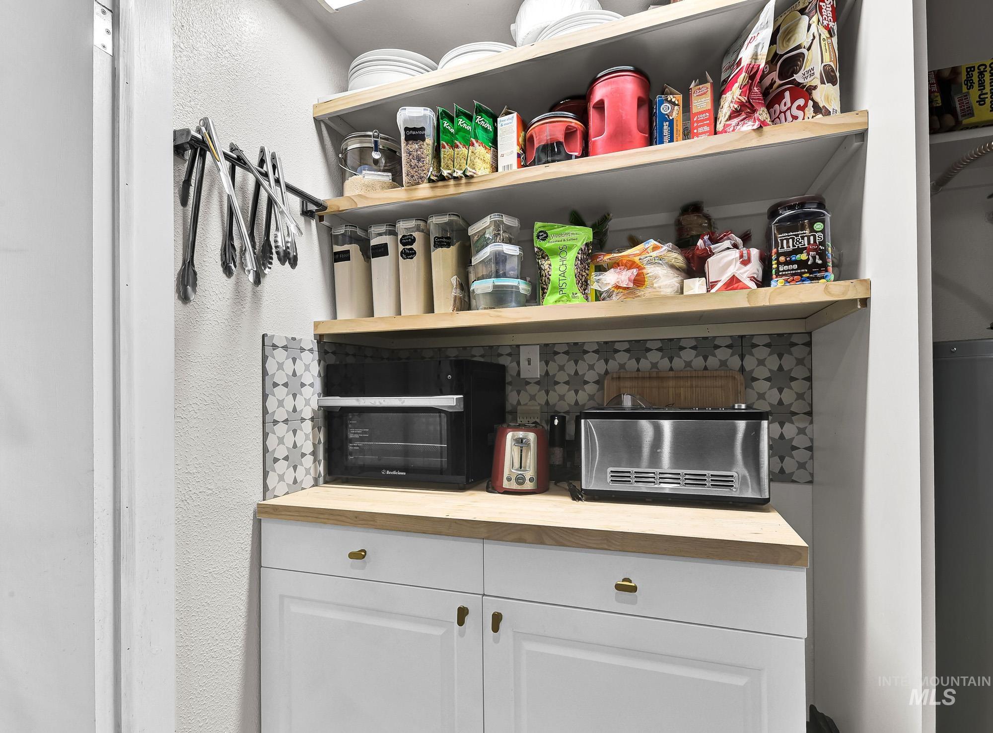 315 W Lincoln Ave, Nampa, Idaho 83686, 3 Bedrooms, 2 Bathrooms, Residential For Sale, Price $489,900,MLS 98968008