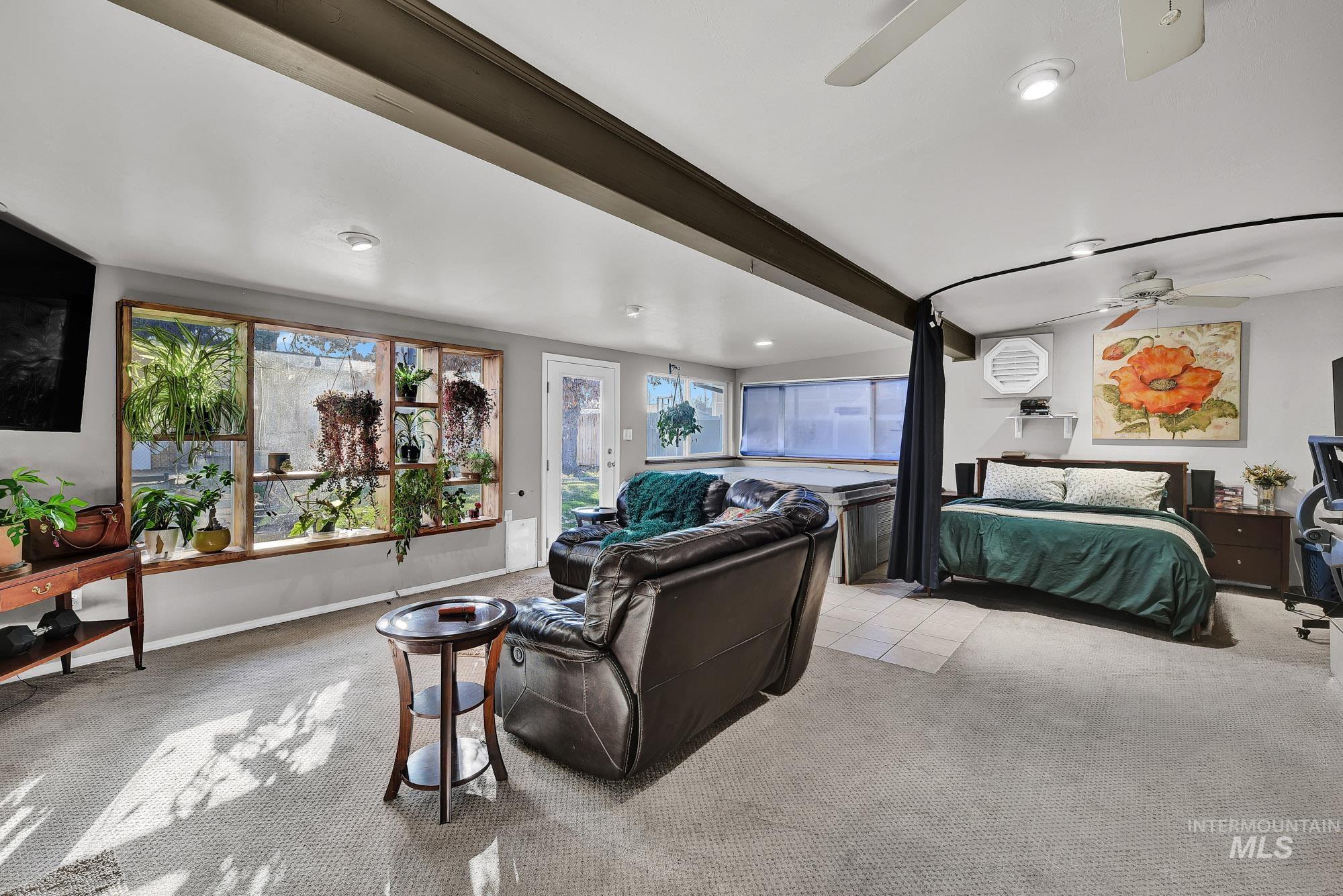 315 W Lincoln Ave, Nampa, Idaho 83686, 3 Bedrooms, 2 Bathrooms, Residential For Sale, Price $489,900,MLS 98968008