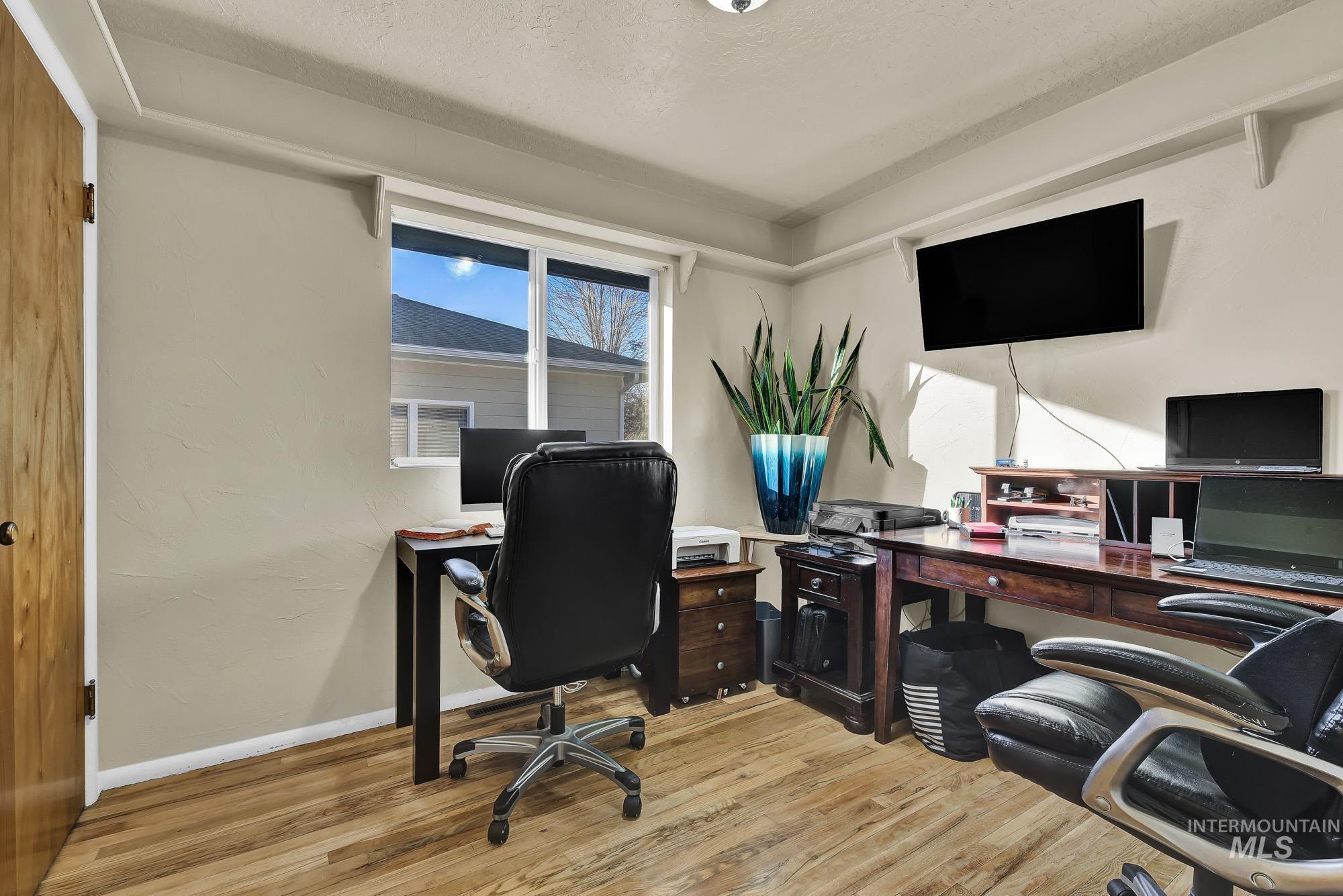 315 W Lincoln Ave, Nampa, Idaho 83686, 3 Bedrooms, 2 Bathrooms, Residential For Sale, Price $489,900,MLS 98968008