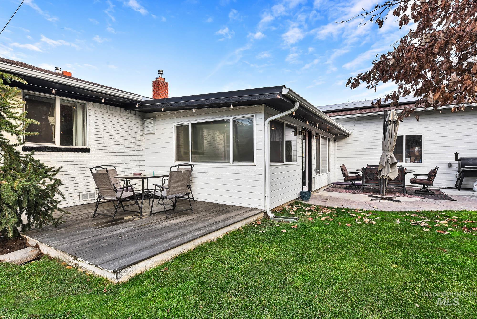 315 W Lincoln Ave, Nampa, Idaho 83686, 3 Bedrooms, 2 Bathrooms, Residential For Sale, Price $489,900,MLS 98968008