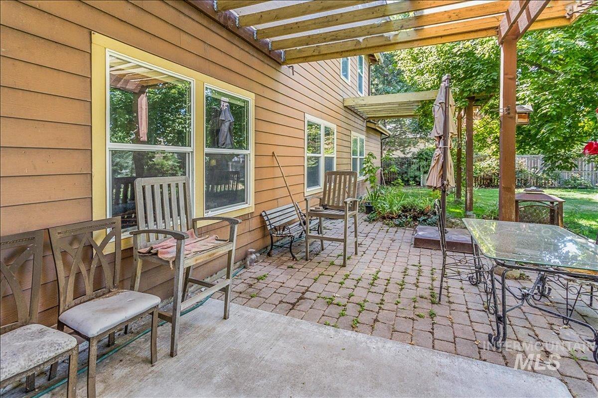 915 N Glen Aspen, Star, Idaho 83669, 3 Bedrooms, 3 Bathrooms, Residential For Sale, Price $730,000, 98968010