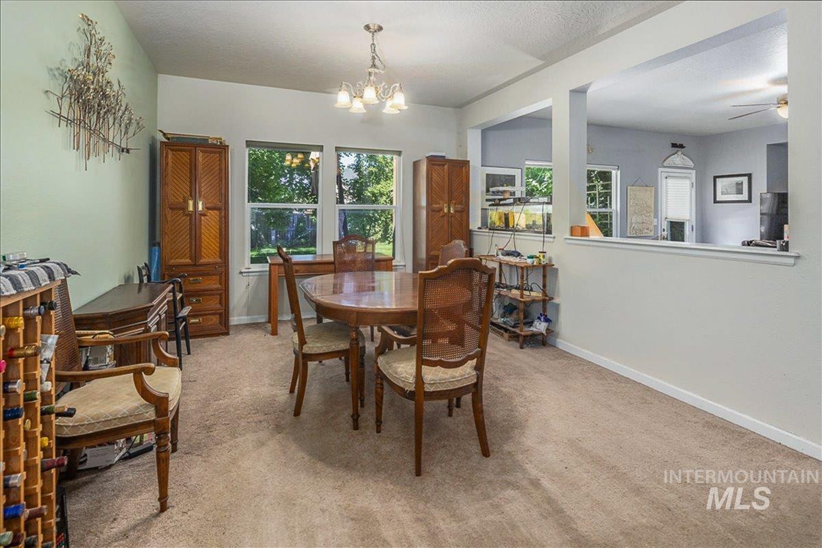 915 N Glen Aspen, Star, Idaho 83669, 3 Bedrooms, 3 Bathrooms, Residential For Sale, Price $730,000, 98968010