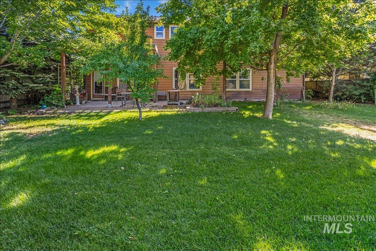 915 N Glen Aspen, Star, Idaho 83669, 3 Bedrooms, 3 Bathrooms, Residential For Sale, Price $730,000, 98968010