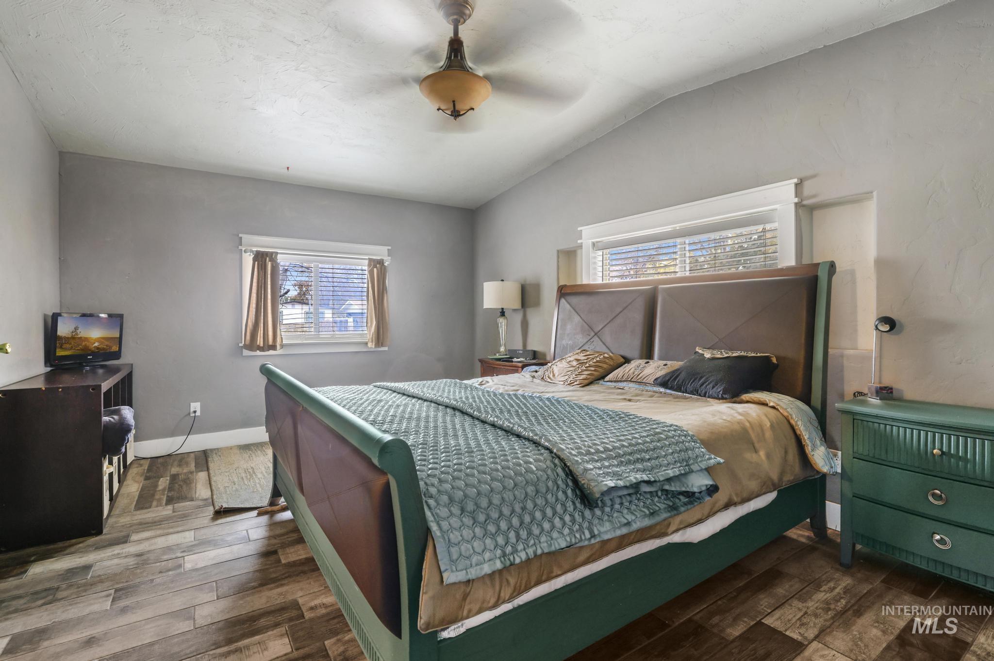 506 E Linden, Caldwell, Idaho 83605, 4 Bedrooms, 2.5 Bathrooms, Residential For Sale, Price $440,000,MLS 98968012