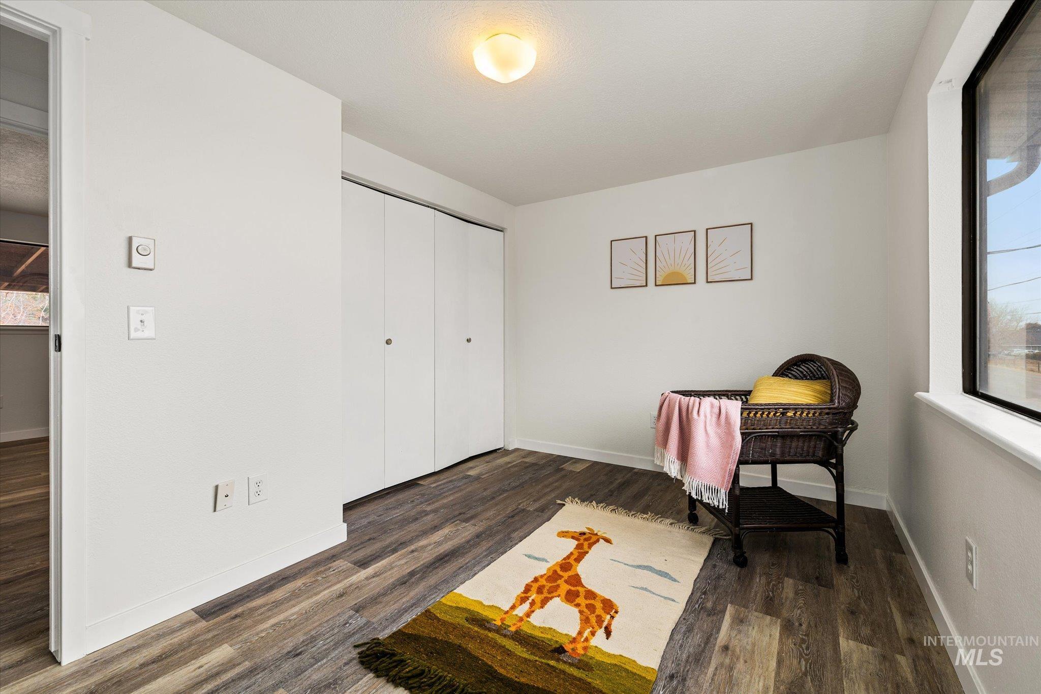 419 W Logan St, Caldwell, Idaho 83605, 4 Bedrooms, 2 Bathrooms, Residential For Sale, Price $375,000,MLS 98968024