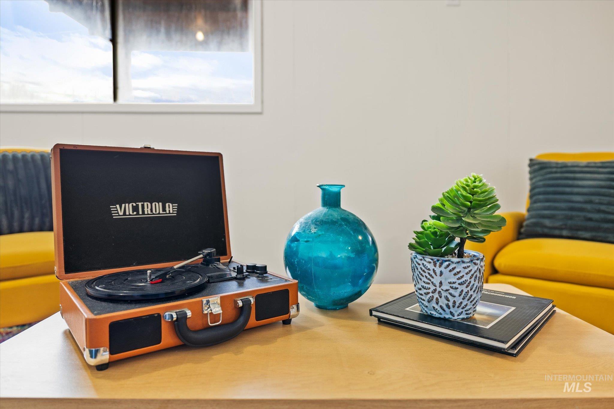 419 W Logan St, Caldwell, Idaho 83605, 4 Bedrooms, 2 Bathrooms, Residential For Sale, Price $375,000,MLS 98968024