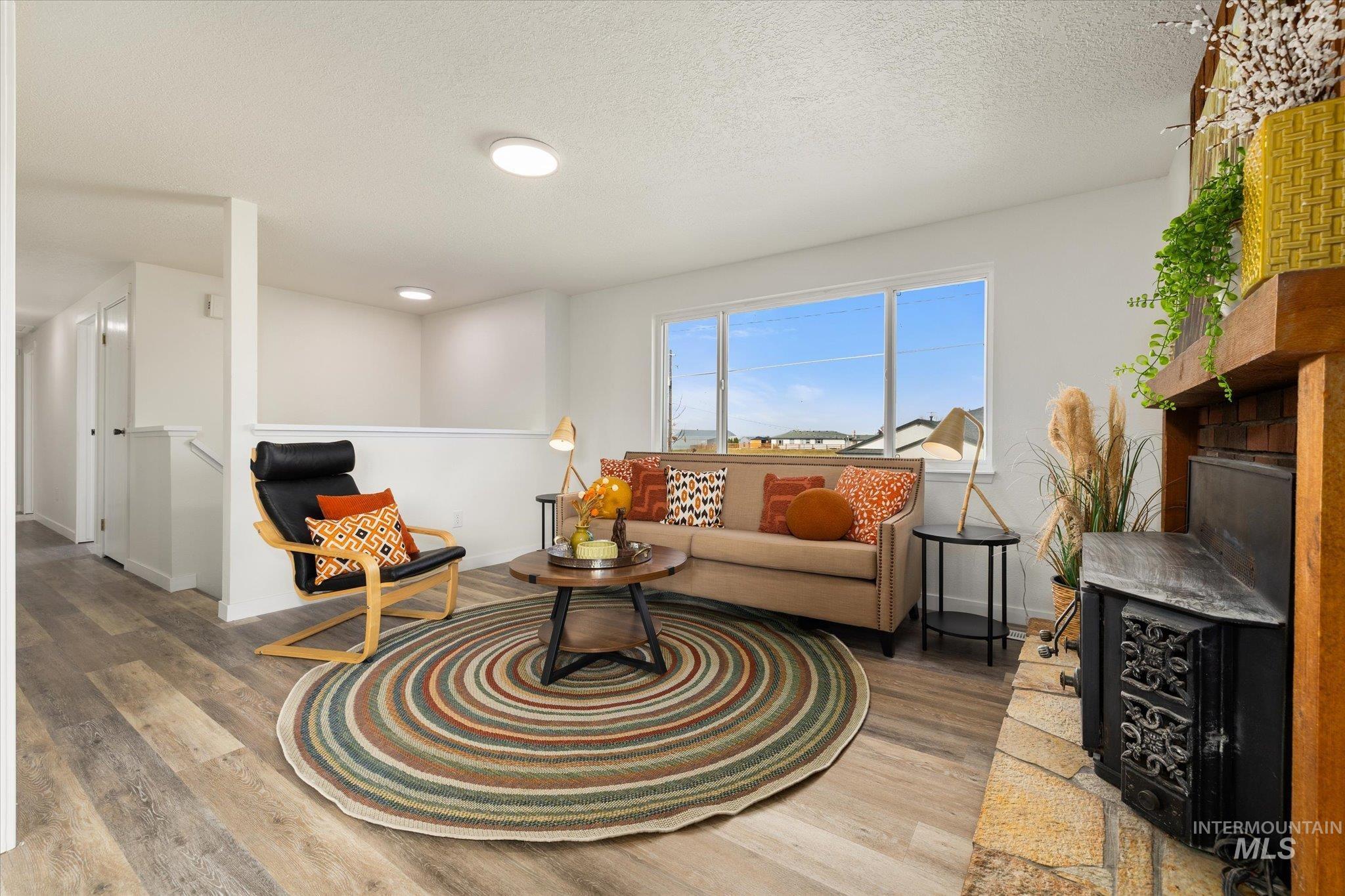 419 W Logan St, Caldwell, Idaho 83605, 4 Bedrooms, 2 Bathrooms, Residential For Sale, Price $375,000,MLS 98968024