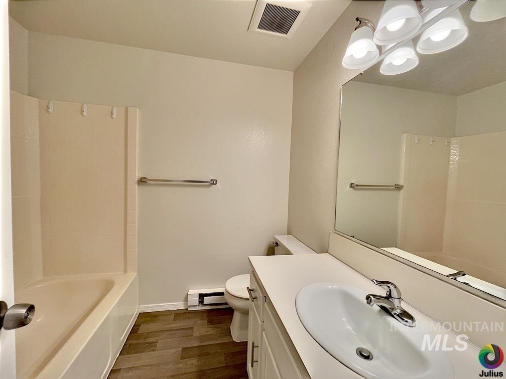 2928 S Abbs Lane, Boise, Idaho 83705, 2 Bedrooms, 1.5 Bathrooms, Residential For Sale, Price $275,000,MLS 98968028