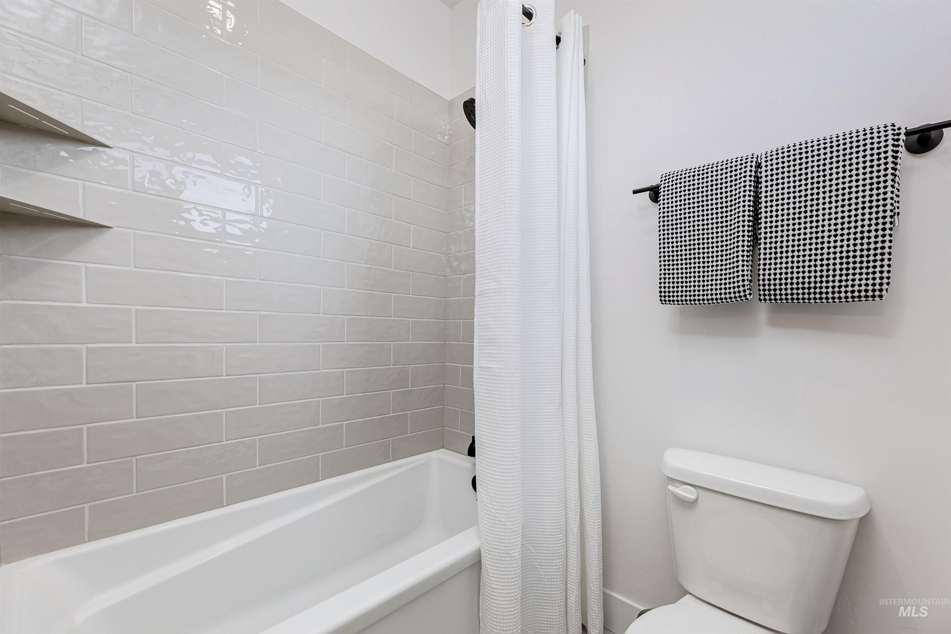 13623 N Ruffed Grouse Way, Boise, Idaho 83714, 5 Bedrooms, 4.5 Bathrooms, Residential For Sale, Price $1,368,626,MLS 98968033