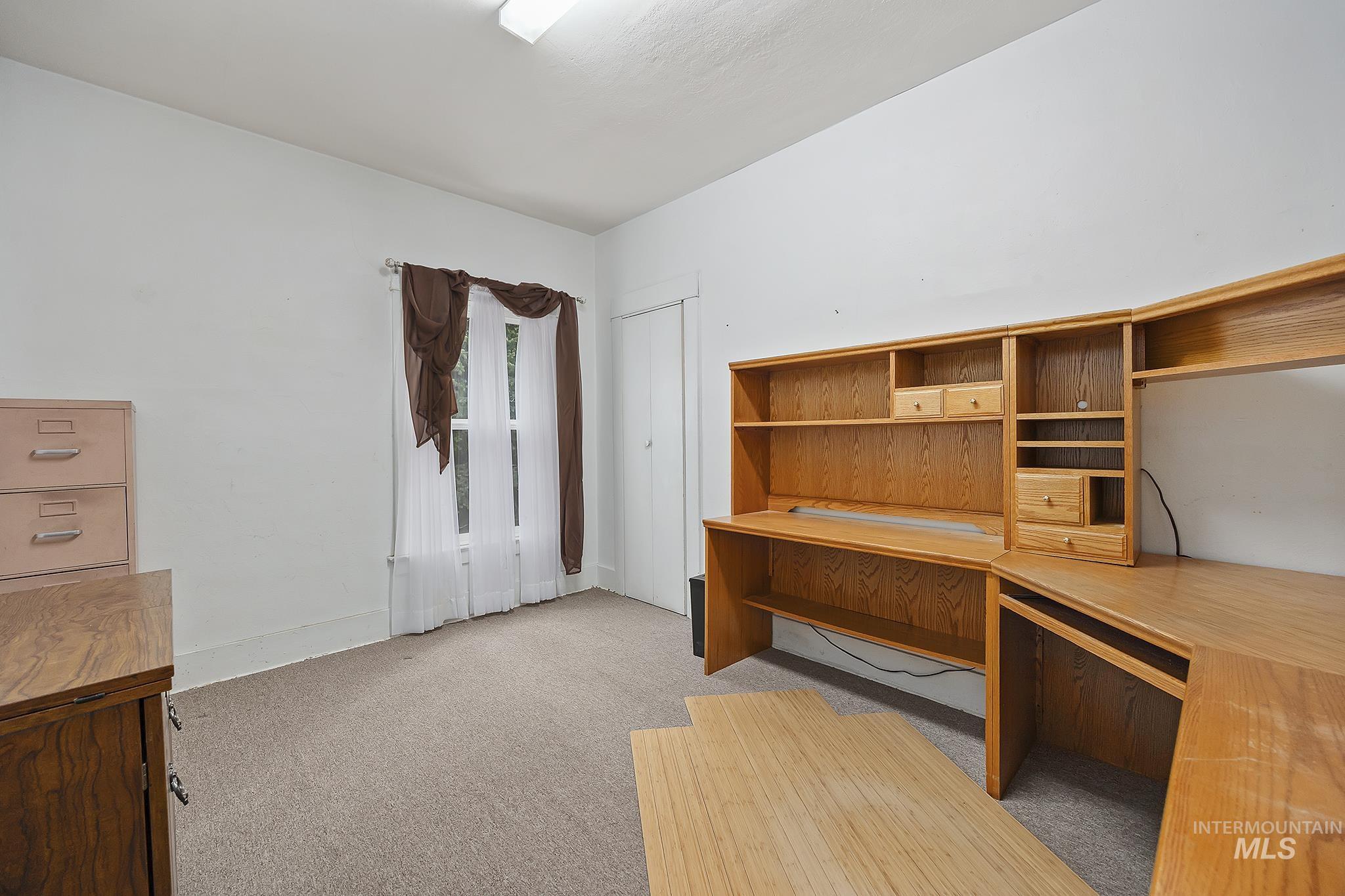 229 E 500 N, Jerome, Idaho 83338, 8 Bedrooms, 3 Bathrooms, Residential For Sale, Price $465,000,MLS 98968043