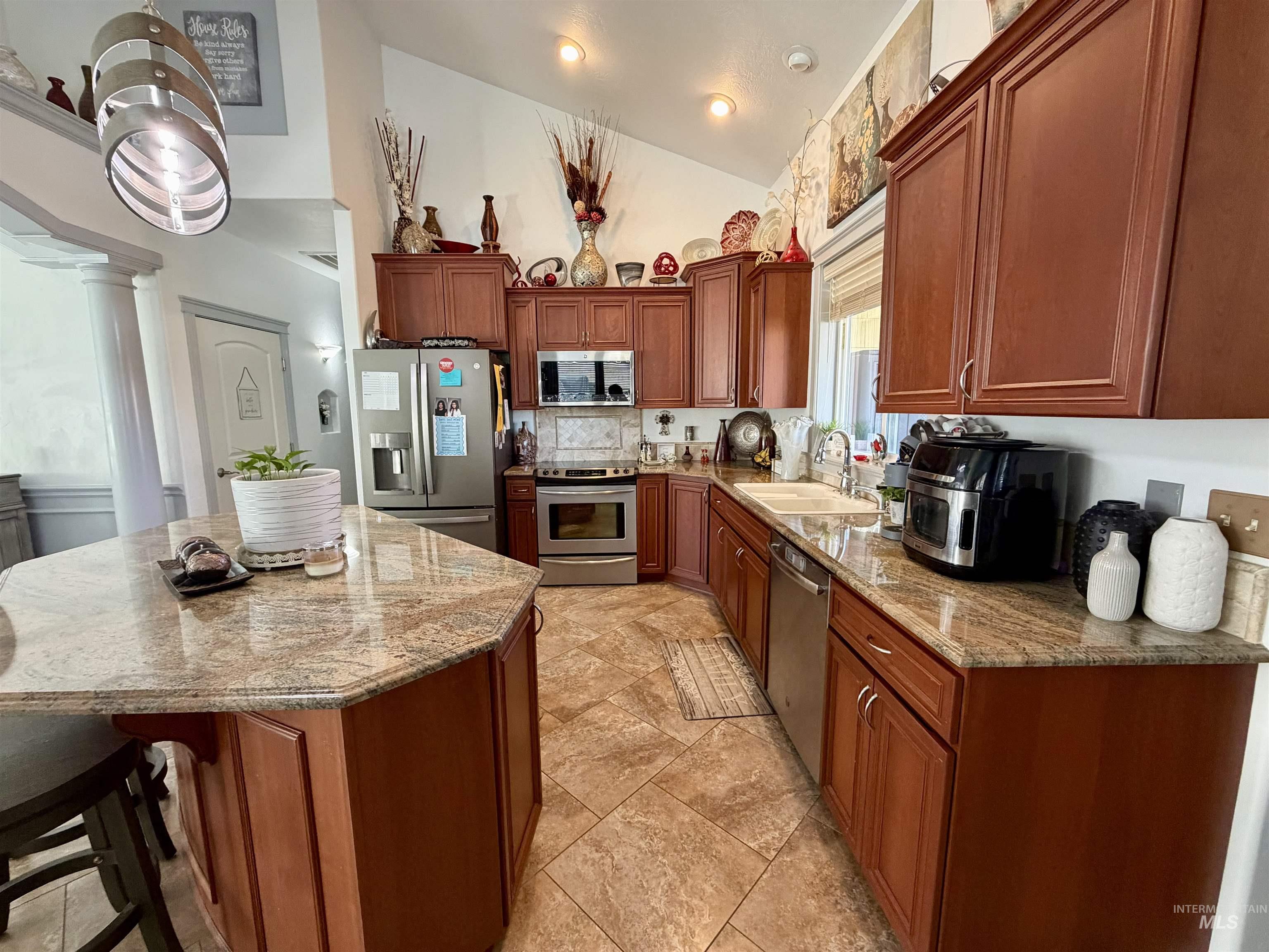 101 Canyon Greens Ct, Lewiston, Idaho 83501, 3 Bedrooms, 2 Bathrooms, Residential For Sale, Price $595,000, 98968046