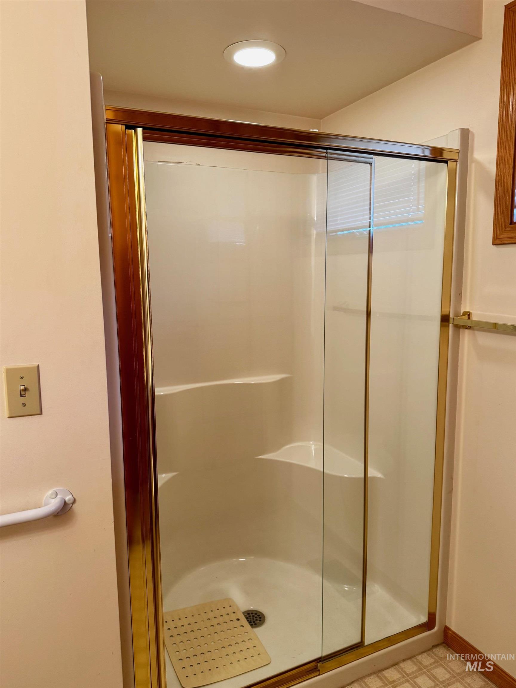 1142 Fairview Ave, Rupert, Idaho 83350, 3 Bedrooms, 3 Bathrooms, Residential For Sale, Price $425,000, 98968054