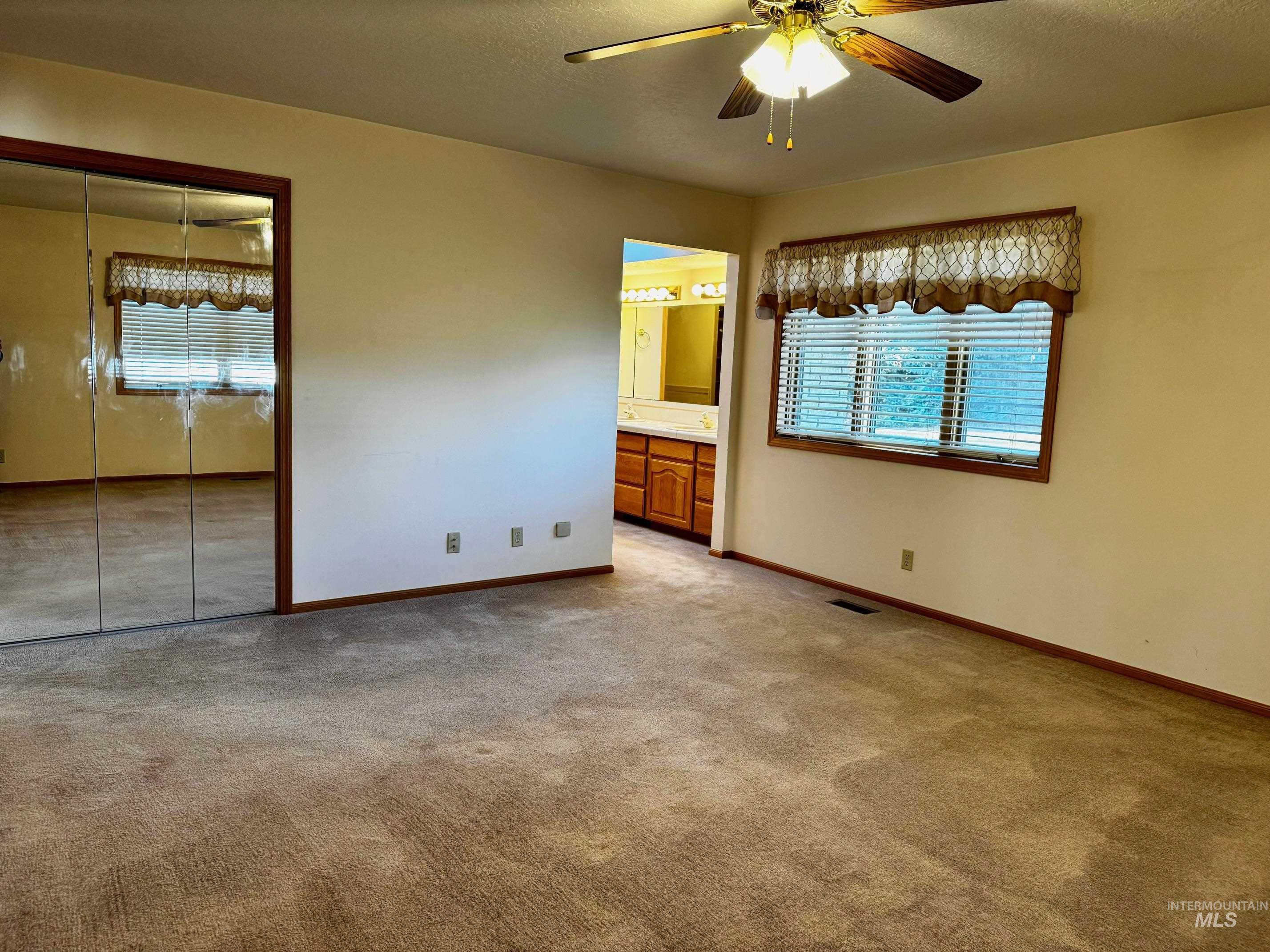 1142 Fairview Ave, Rupert, Idaho 83350, 3 Bedrooms, 3 Bathrooms, Residential For Sale, Price $425,000, 98968054