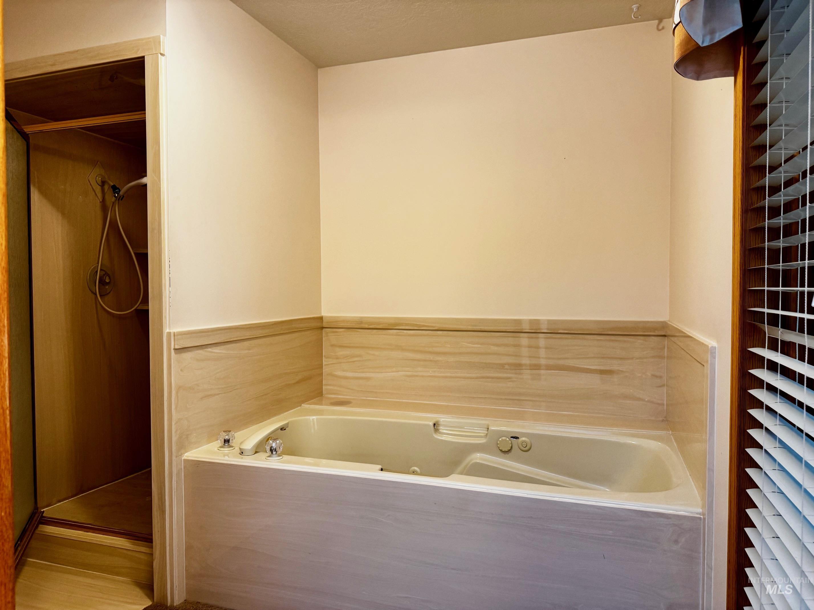 1142 Fairview Ave, Rupert, Idaho 83350, 3 Bedrooms, 3 Bathrooms, Residential For Sale, Price $425,000, 98968054