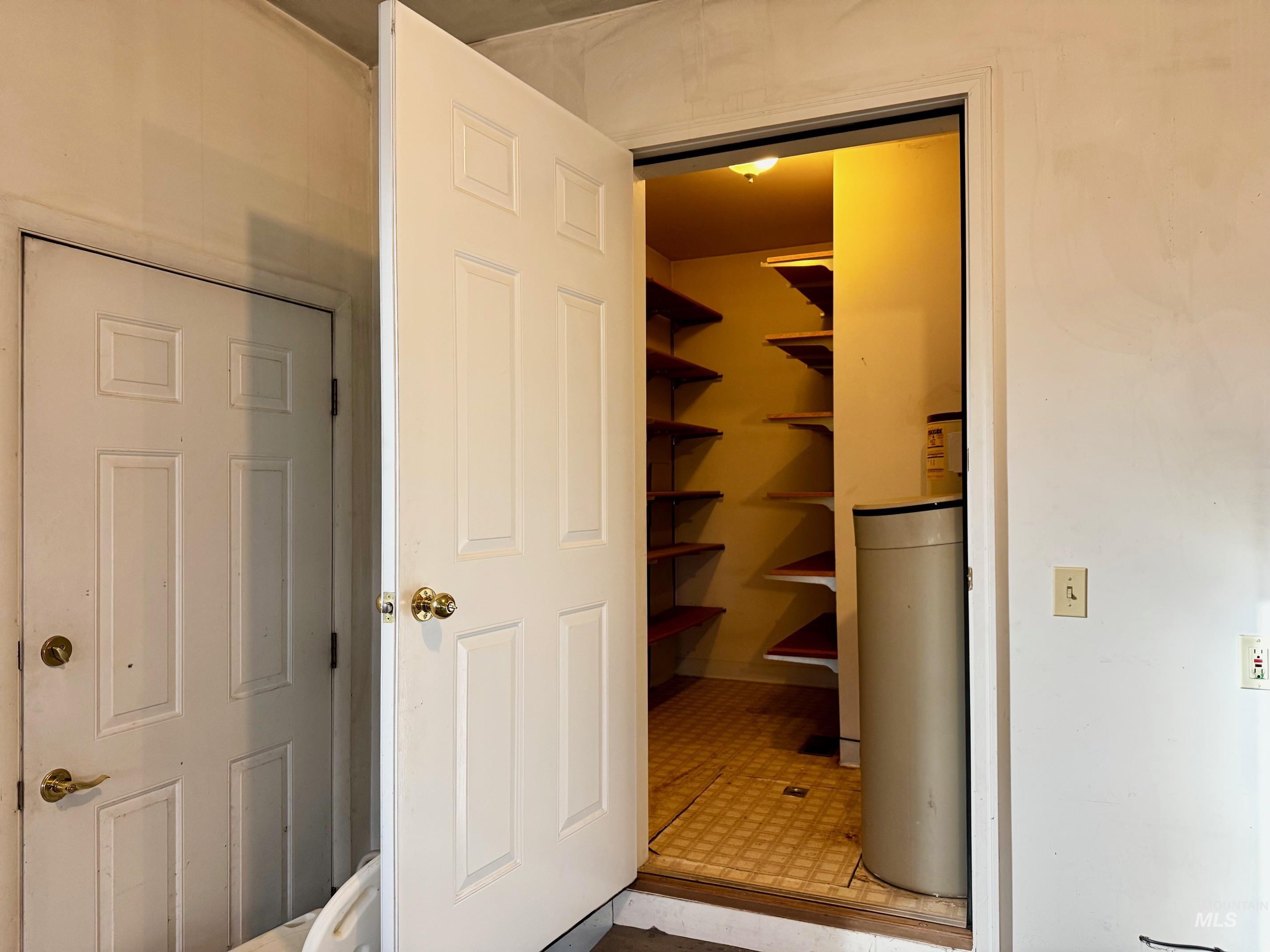 1142 Fairview Ave, Rupert, Idaho 83350, 3 Bedrooms, 3 Bathrooms, Residential For Sale, Price $425,000, 98968054