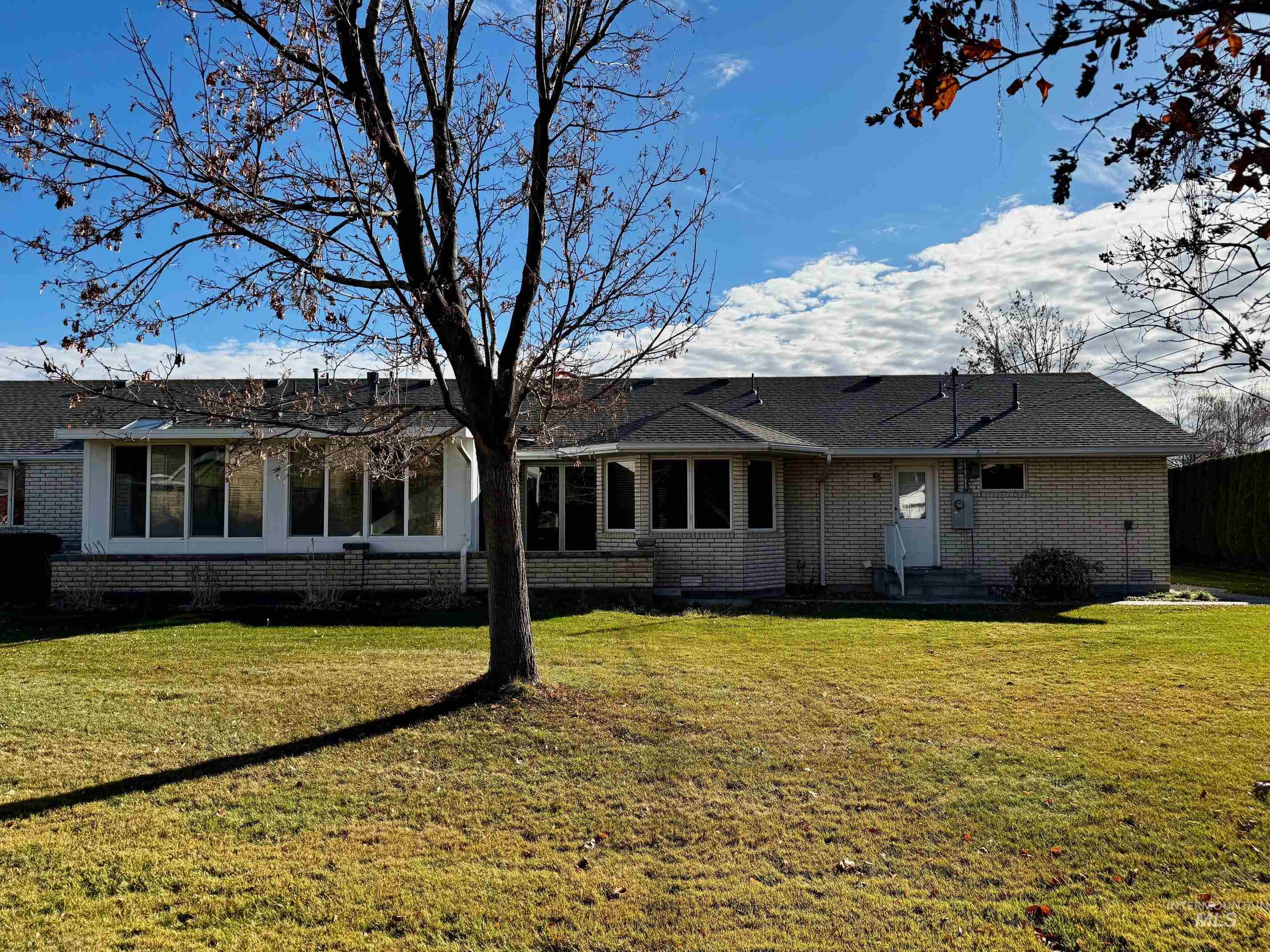 1142 Fairview Ave, Rupert, Idaho 83350, 3 Bedrooms, 3 Bathrooms, Residential For Sale, Price $425,000, 98968054