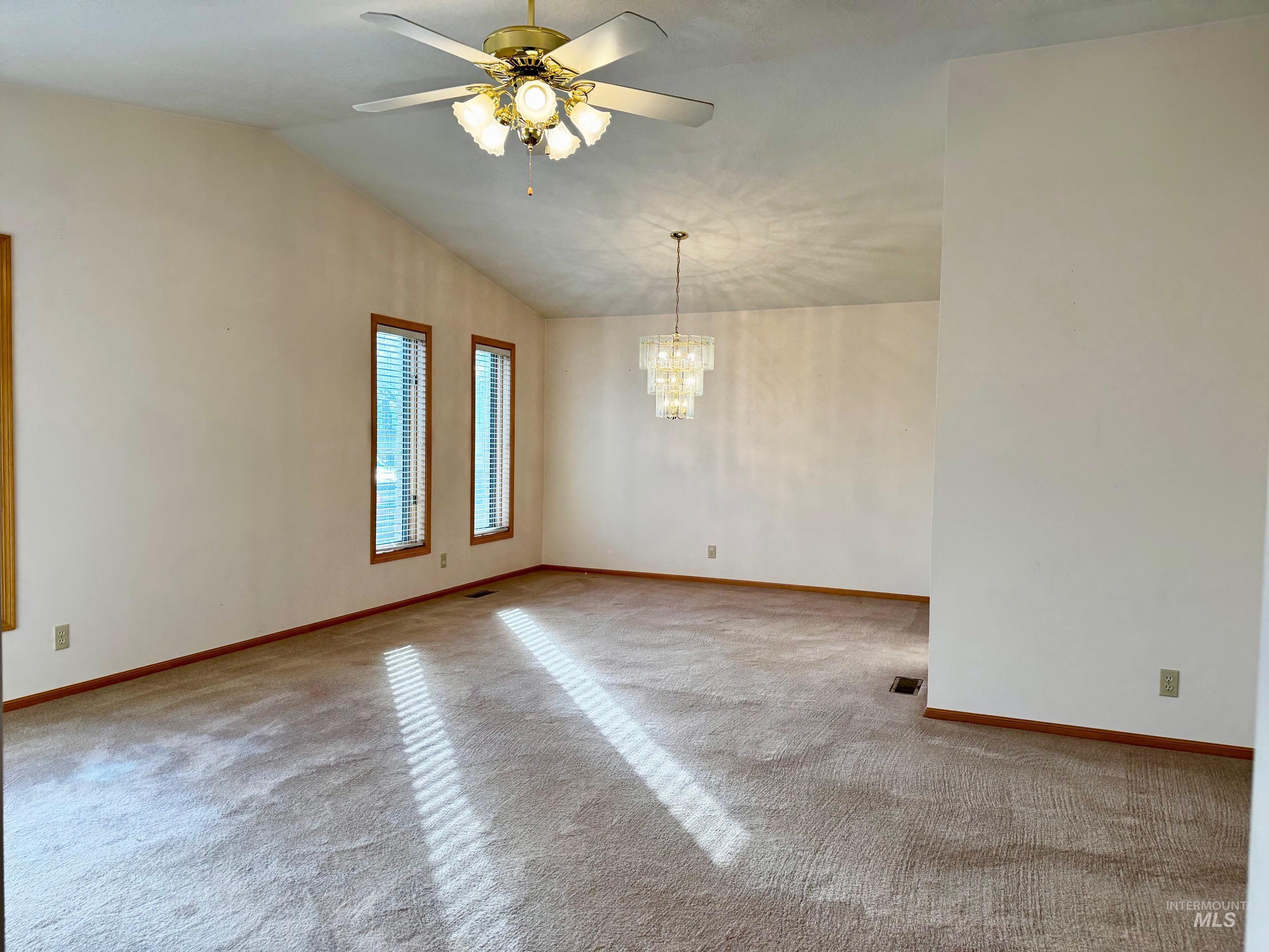 1142 Fairview Ave, Rupert, Idaho 83350, 3 Bedrooms, 3 Bathrooms, Residential For Sale, Price $398,000,MLS 98968054