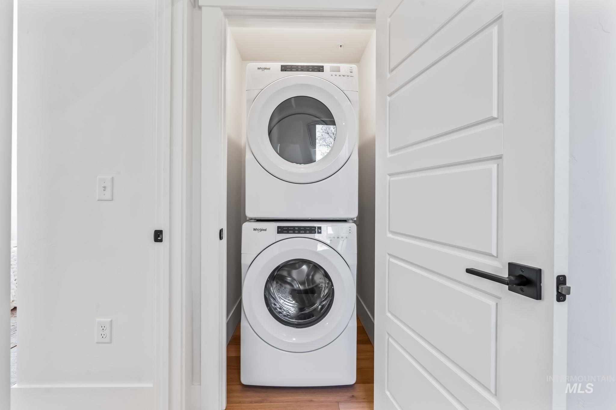 2935-2947 W Jordan St., Boise, Idaho 83702, 2 Bedrooms, 2.5 Bathrooms, Residential Income For Sale, Price $1,950,000,MLS 98968064