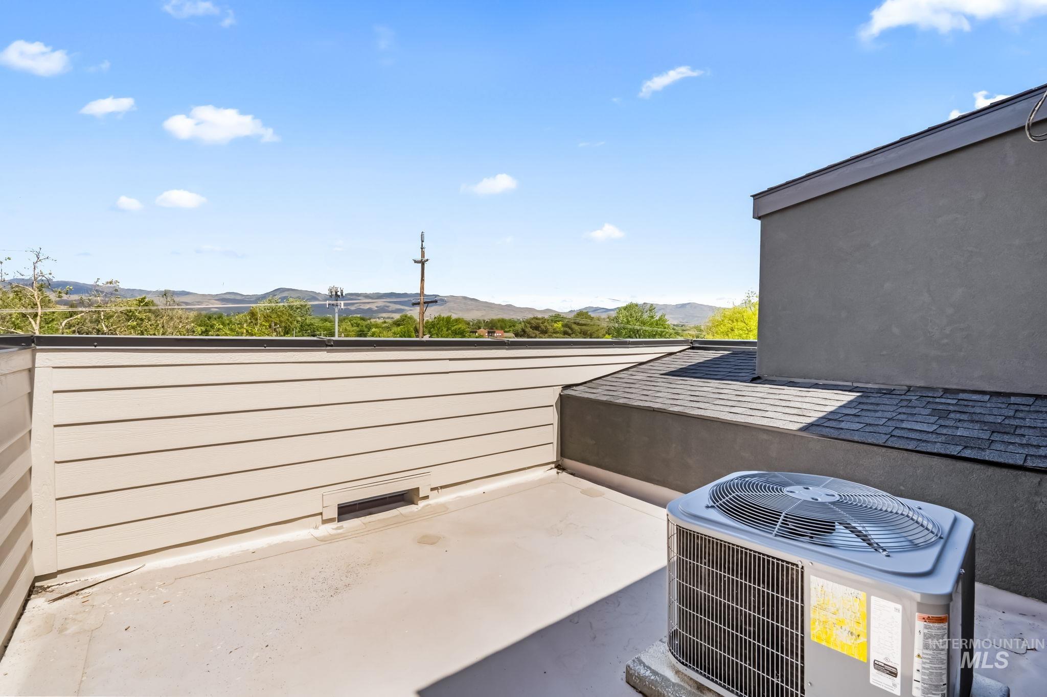 2935-2947 W Jordan St., Boise, Idaho 83702, 2 Bedrooms, 2.5 Bathrooms, Residential Income For Sale, Price $1,950,000,MLS 98968064