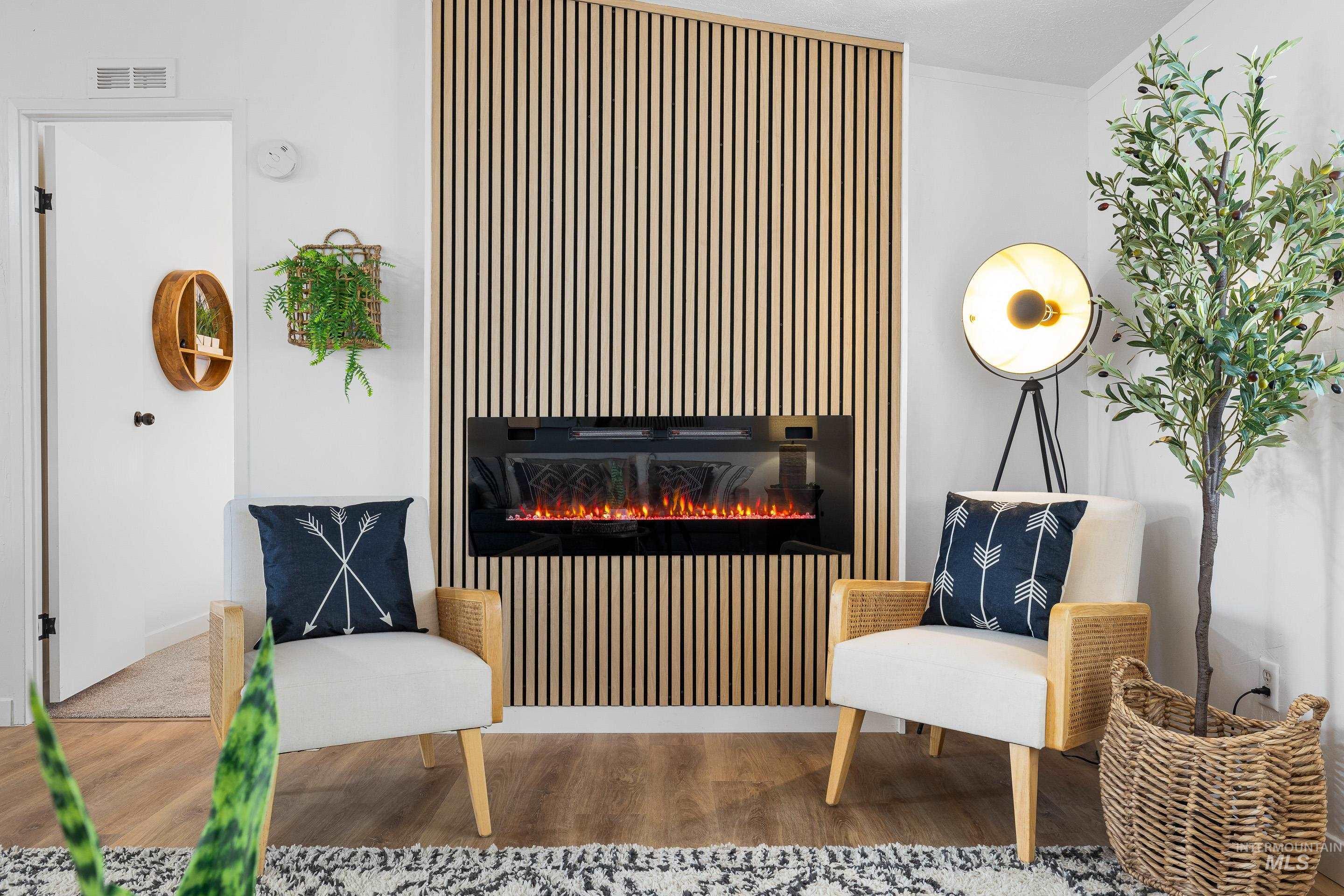 10014 Dewitt Lane, Boise, Idaho 83704, 3 Bedrooms, 2 Bathrooms, Residential For Sale, Price $149,900,MLS 98968069