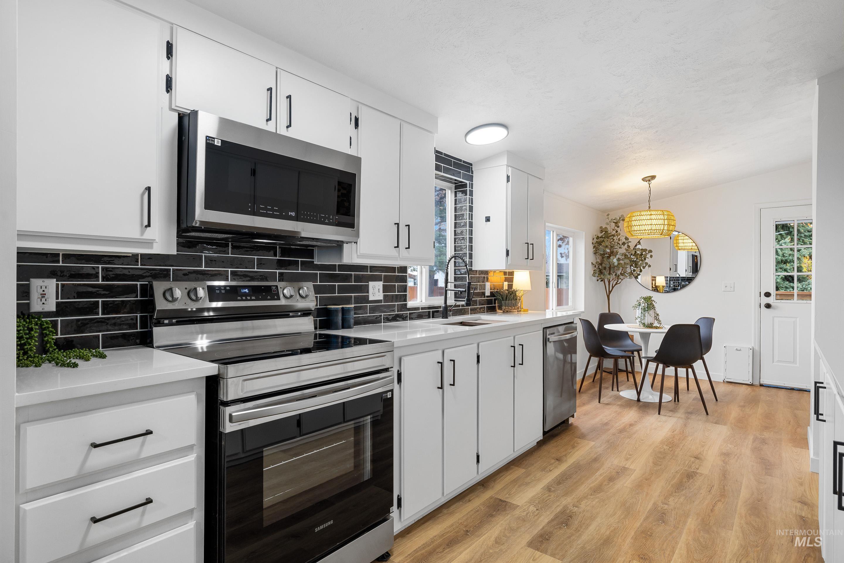 10014 Dewitt Lane, Boise, Idaho 83704, 3 Bedrooms, 2 Bathrooms, Residential For Sale, Price $149,900,MLS 98968069