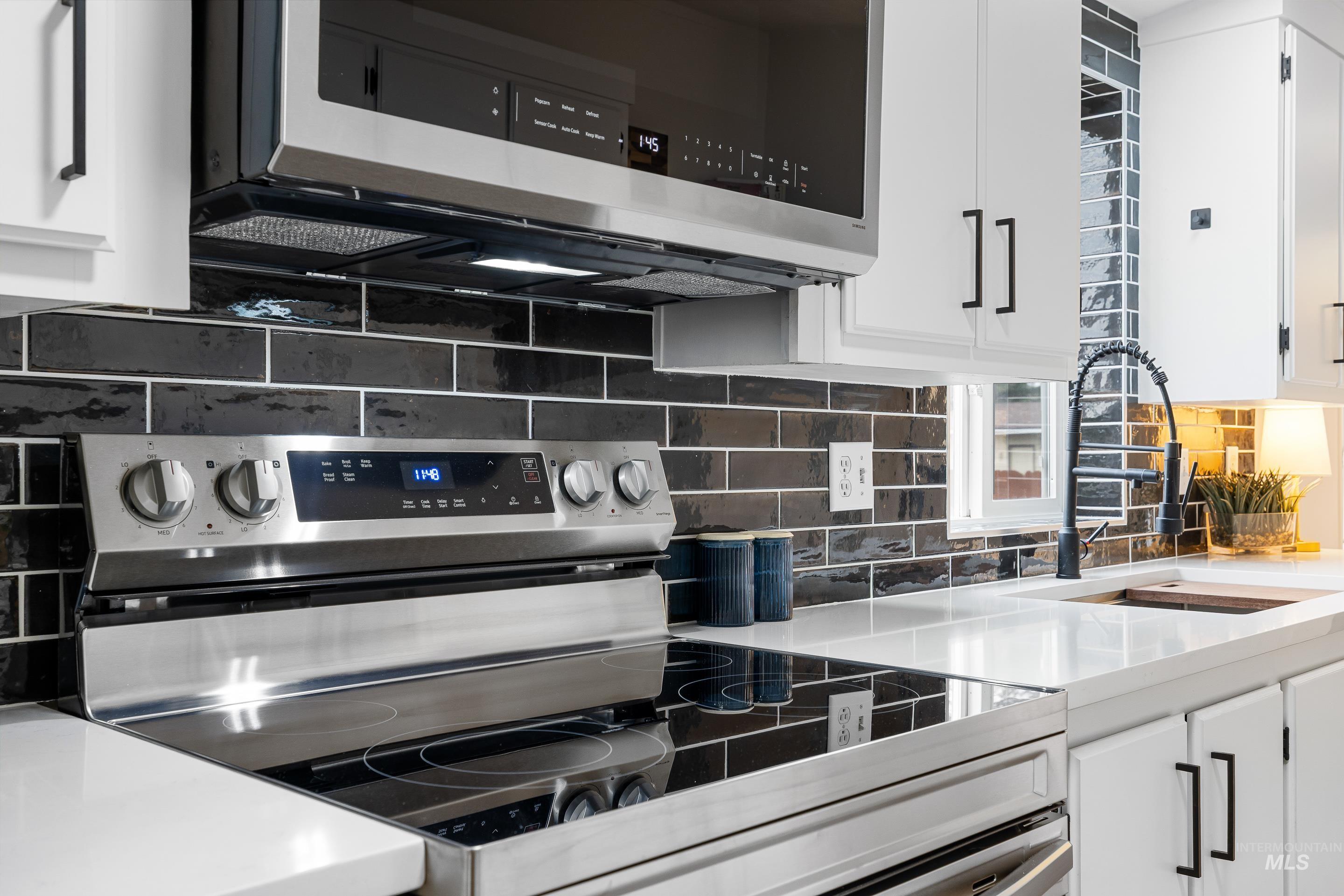 10014 Dewitt Lane, Boise, Idaho 83704, 3 Bedrooms, 2 Bathrooms, Residential For Sale, Price $149,900,MLS 98968069