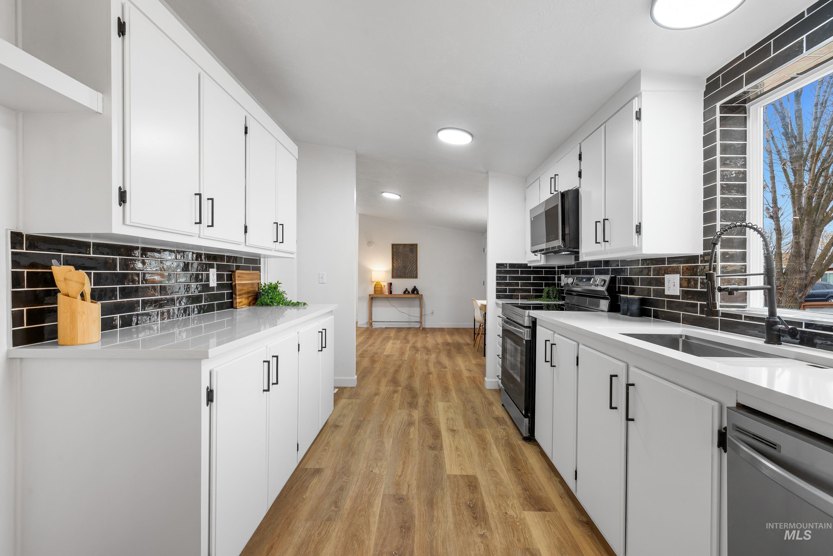 10014 Dewitt Lane, Boise, Idaho 83704, 3 Bedrooms, 2 Bathrooms, Residential For Sale, Price $149,900,MLS 98968069