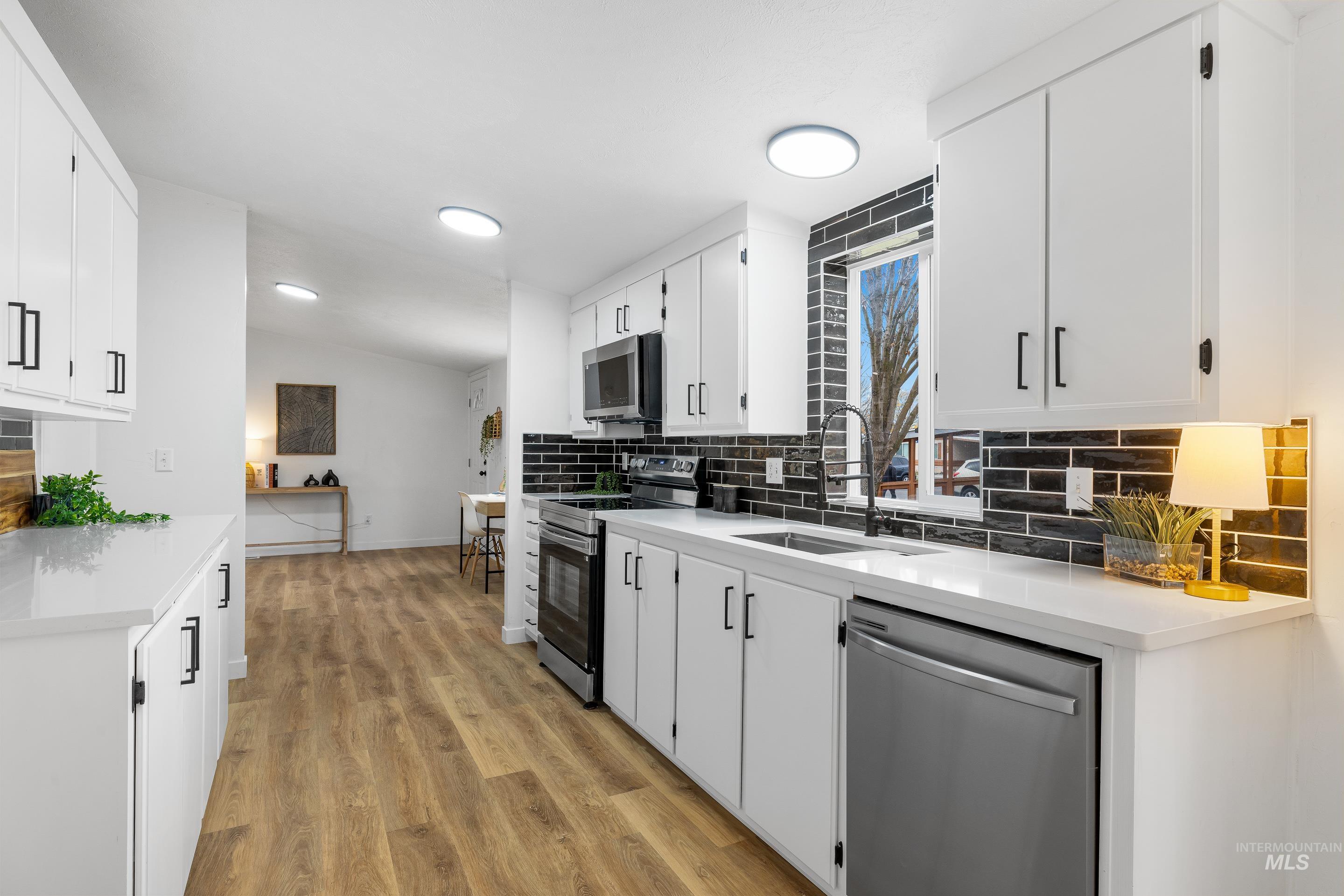 10014 Dewitt Lane, Boise, Idaho 83704, 3 Bedrooms, 2 Bathrooms, Residential For Sale, Price $149,900,MLS 98968069