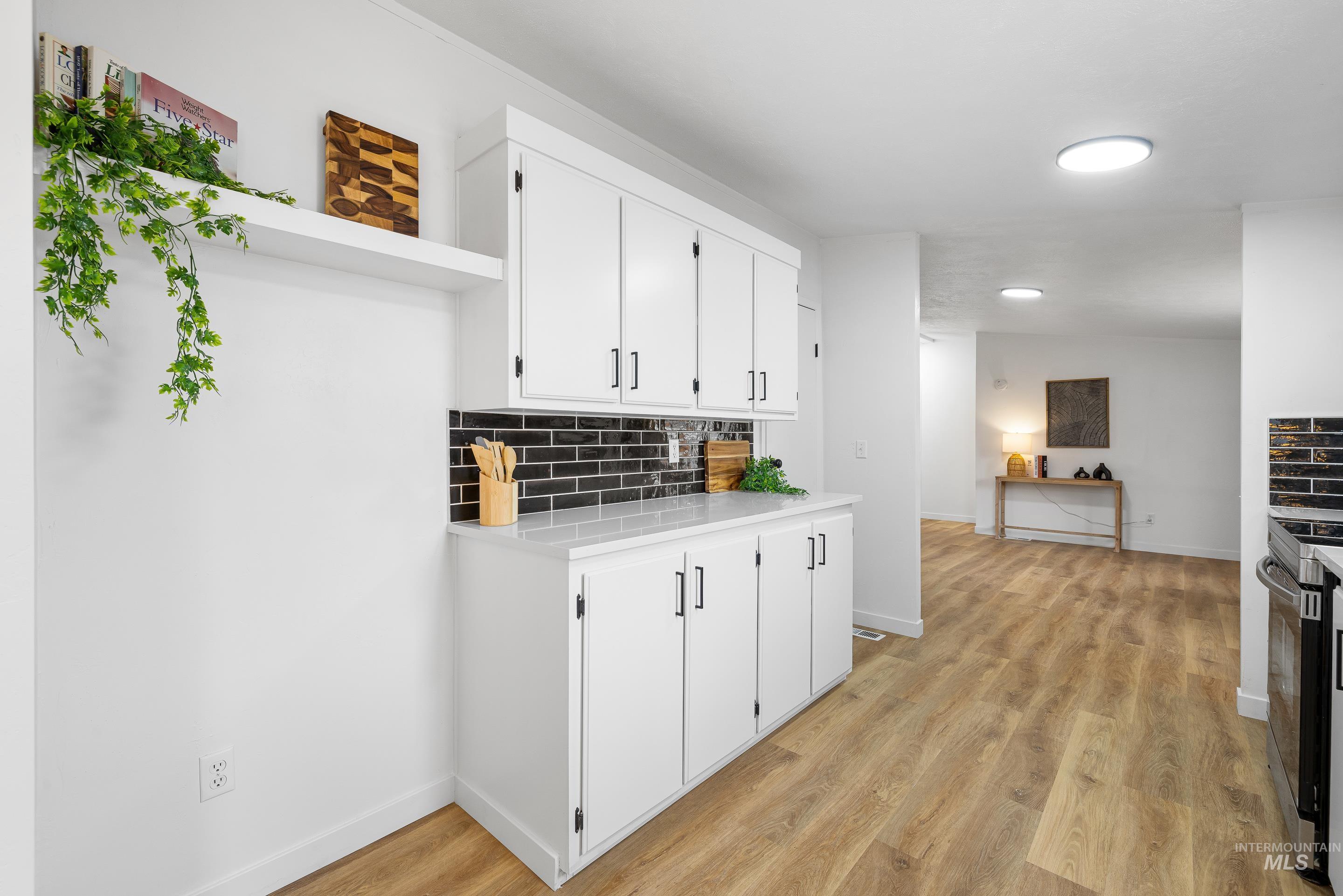 10014 Dewitt Lane, Boise, Idaho 83704, 3 Bedrooms, 2 Bathrooms, Residential For Sale, Price $149,900,MLS 98968069