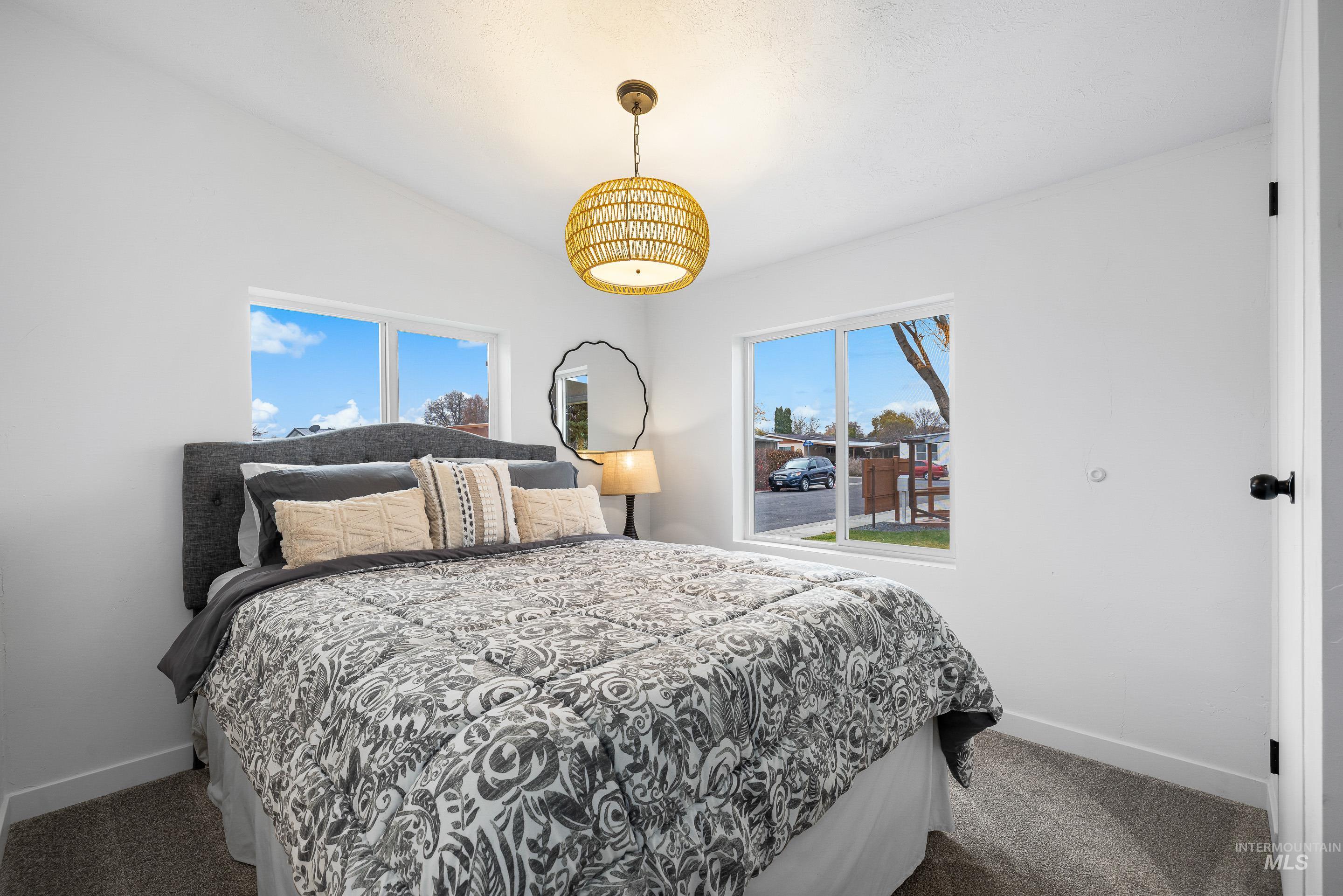 10014 Dewitt Lane, Boise, Idaho 83704, 3 Bedrooms, 2 Bathrooms, Residential For Sale, Price $149,900,MLS 98968069